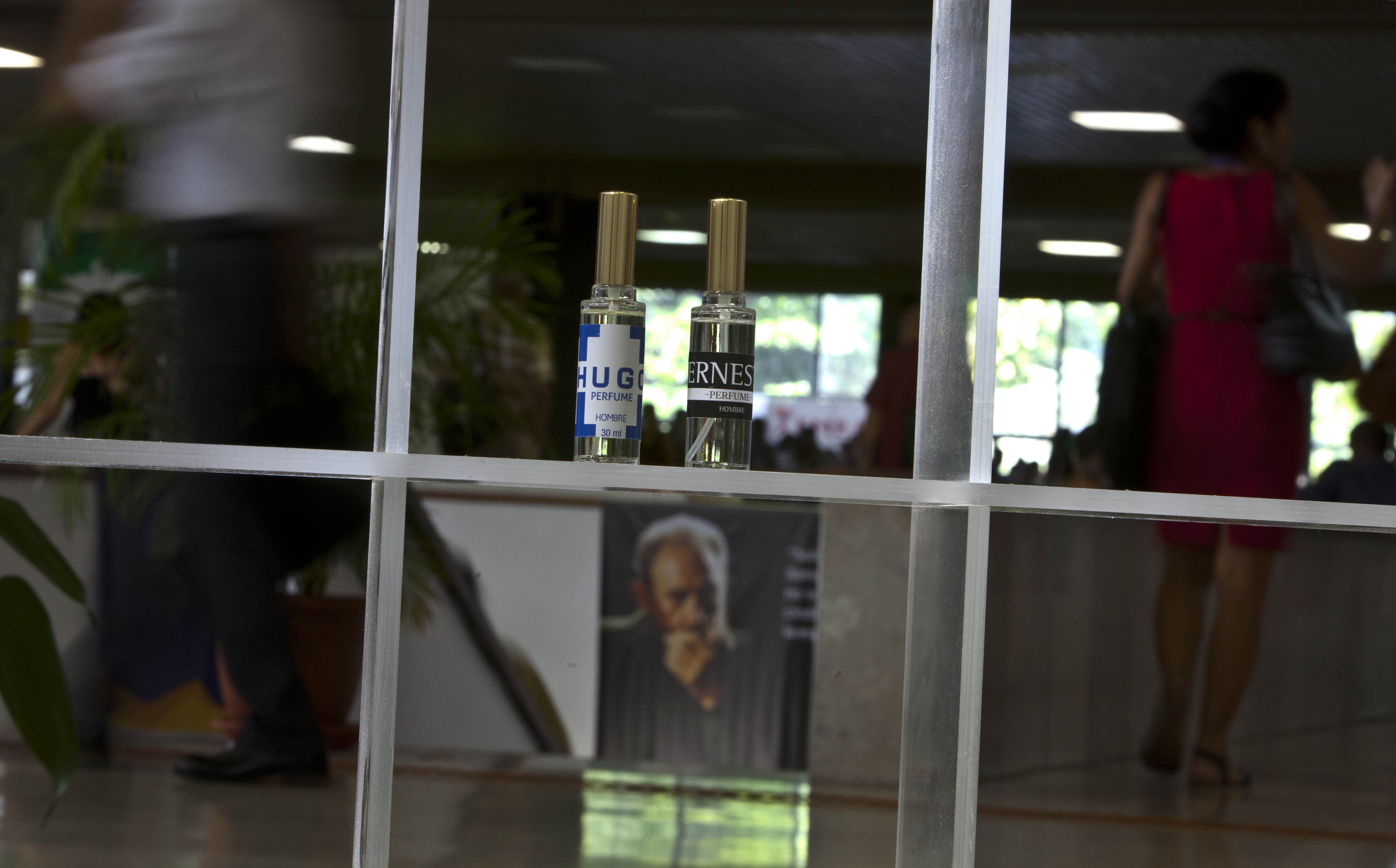 'Eau de Revolution': Cuba scents honor Che, Chavez