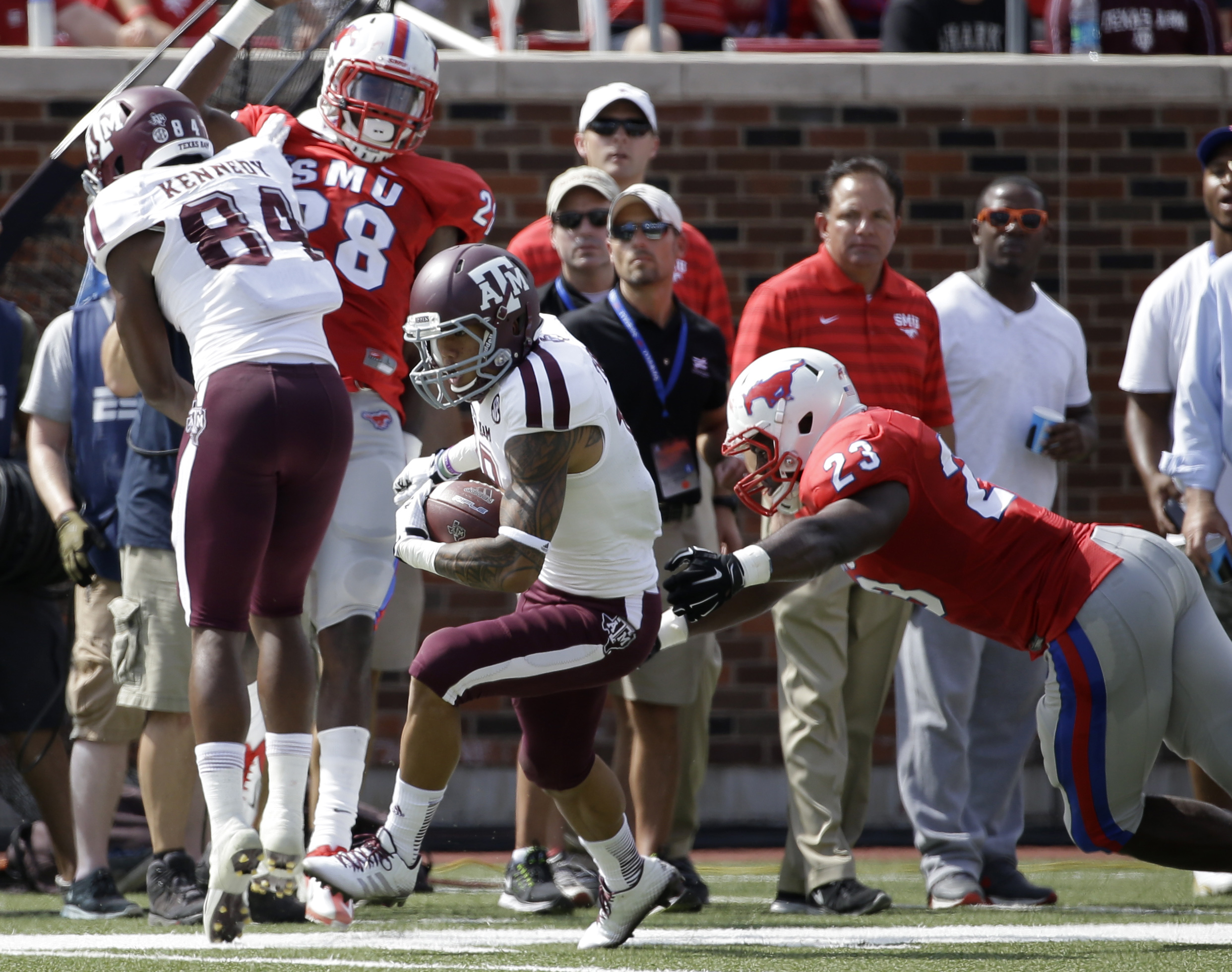 No. 6 Texas A&M boasts deep receiving group