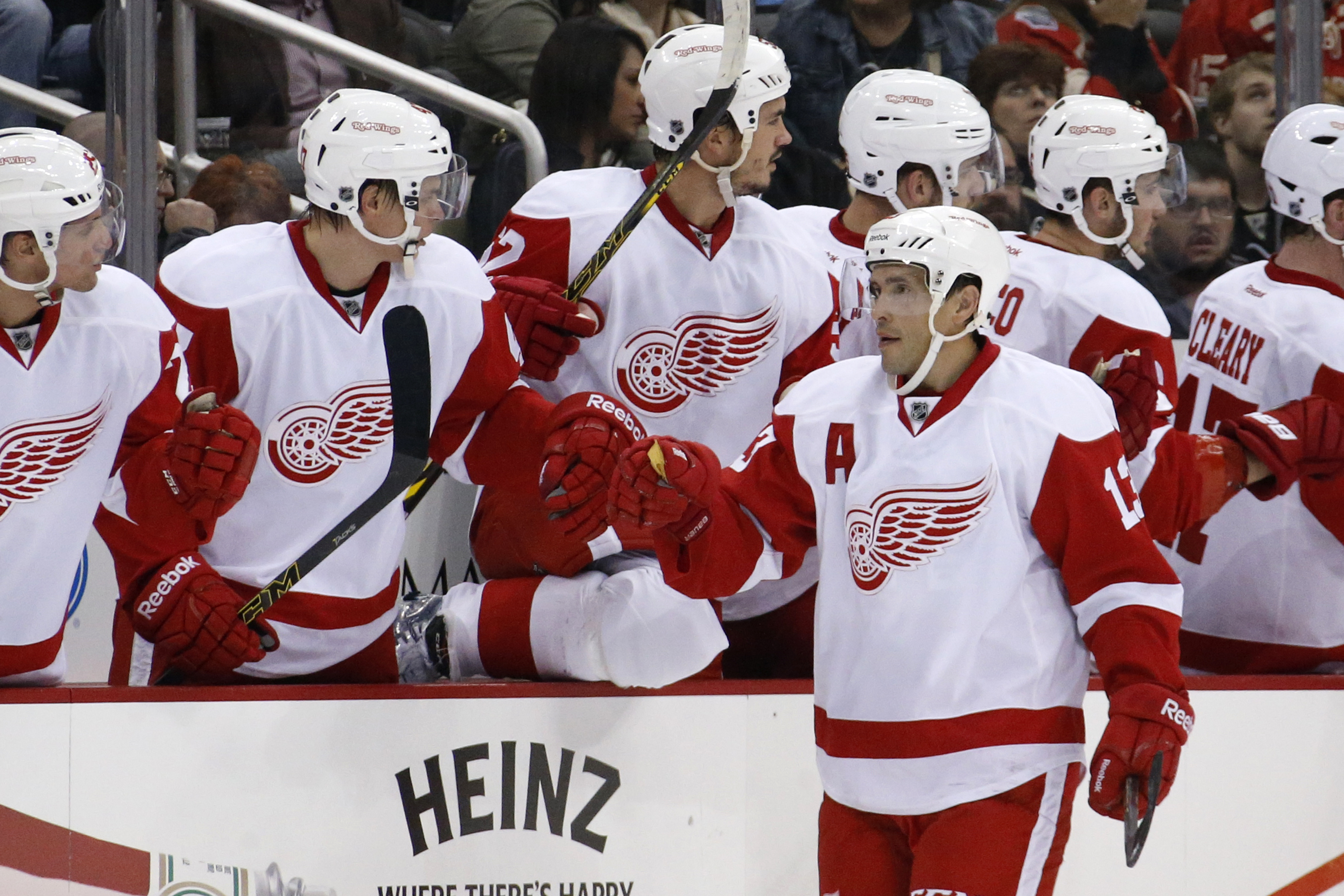 Detroit GM says Datsyuk will miss start of season