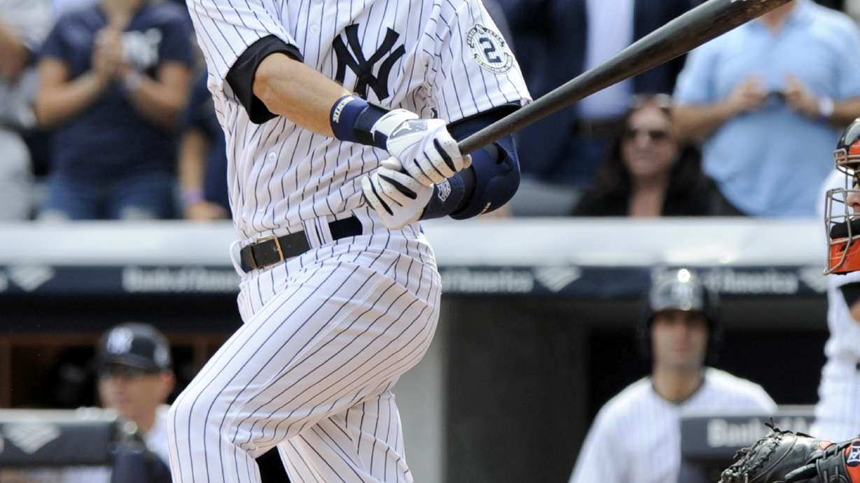 Jeter gives Yankees win at stadium finale