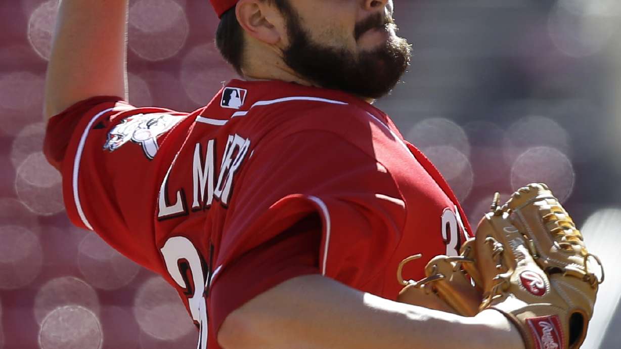 Reds eliminate Brewers with 5-3 win