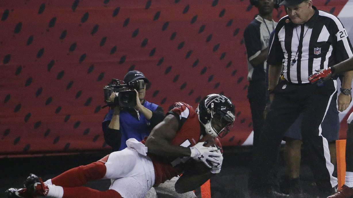 WR Julio Jones off to flying start for Falcons