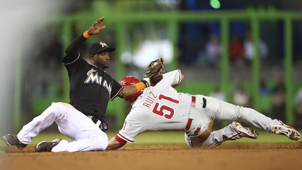 McGehee helps Marlins rally past Phillies 6-4
