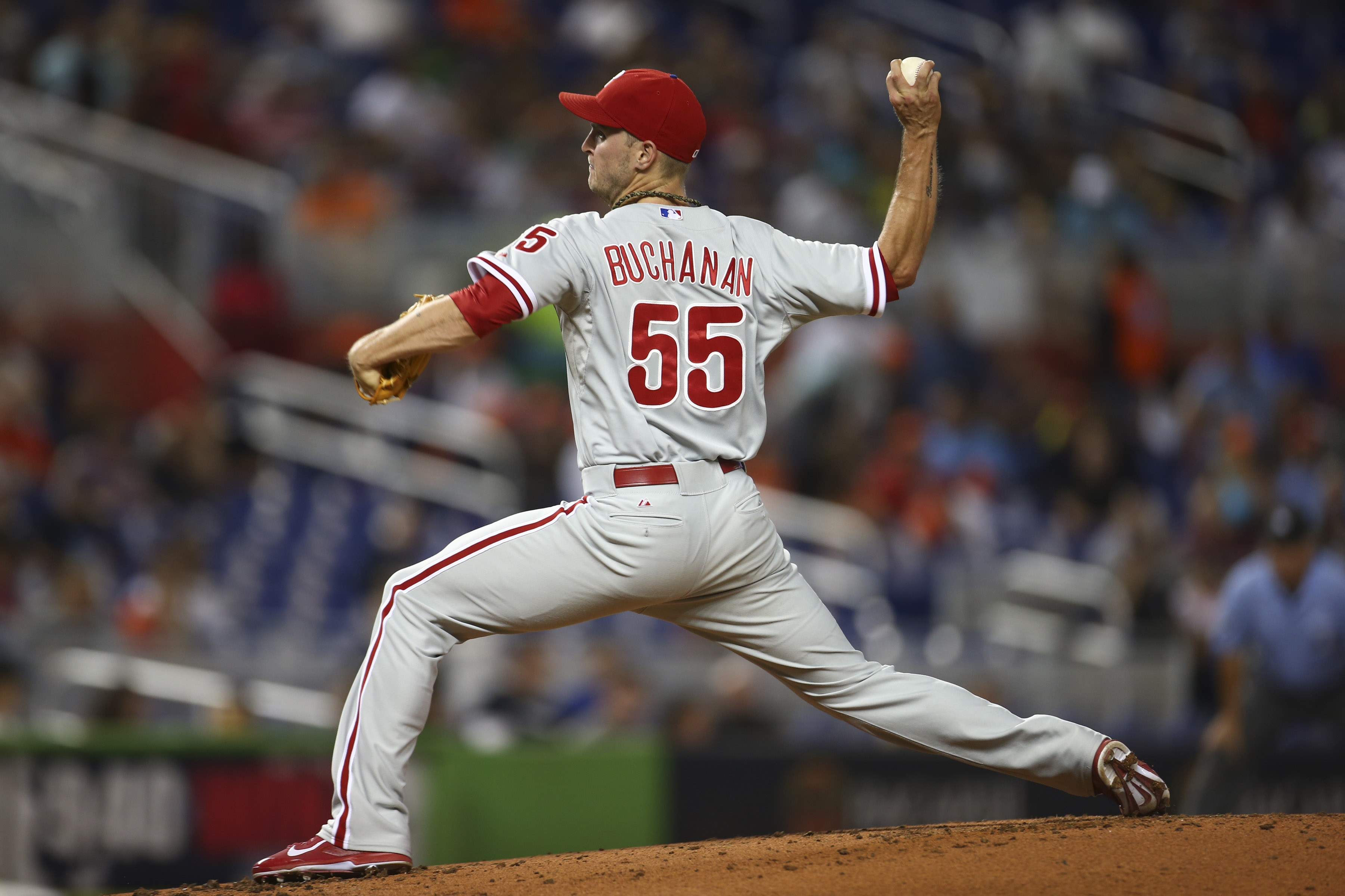 Phillies blow lead and lose to Marlins, 6-4