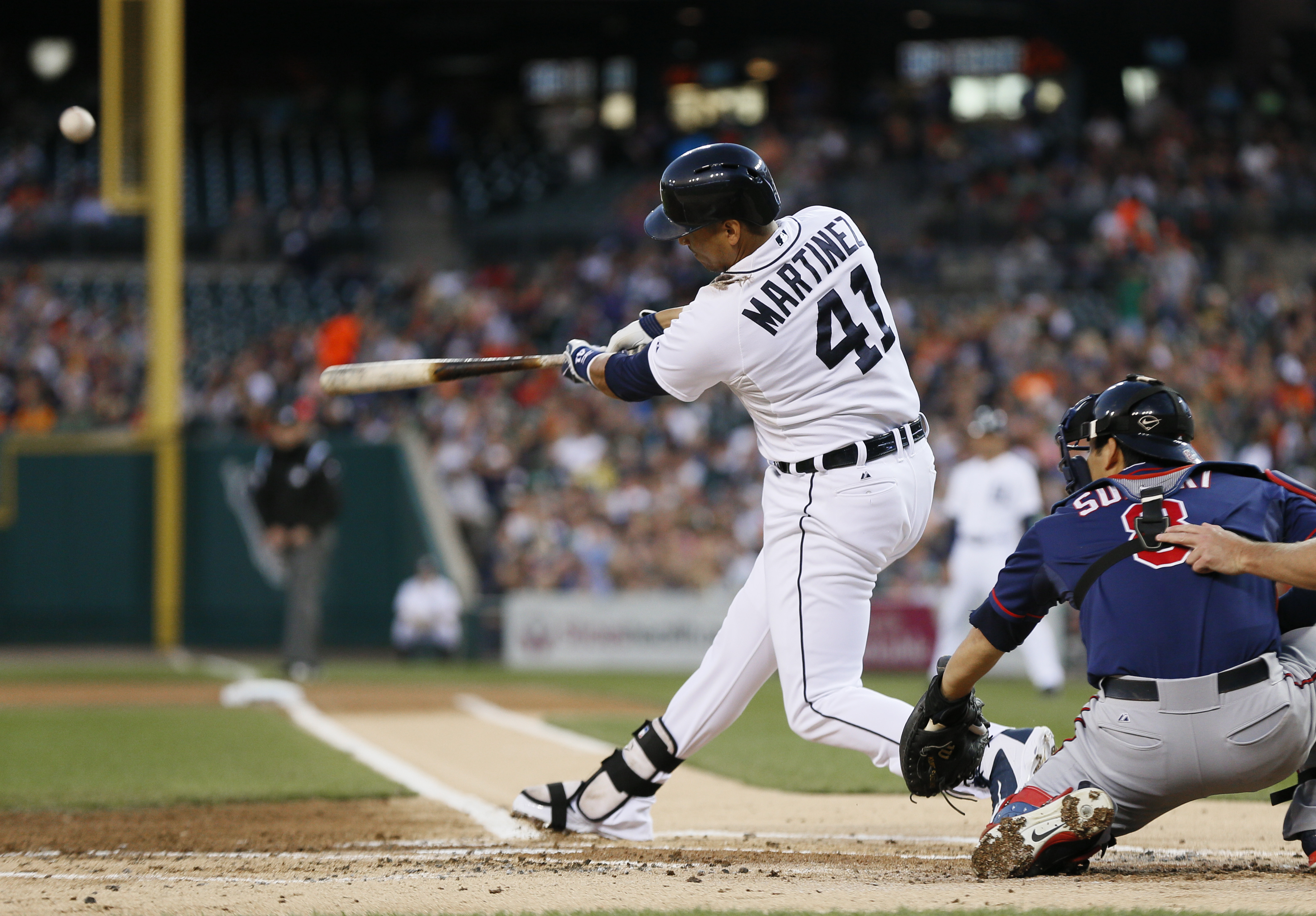 Tigers beat Twins 4-2, lower magic number to 2
