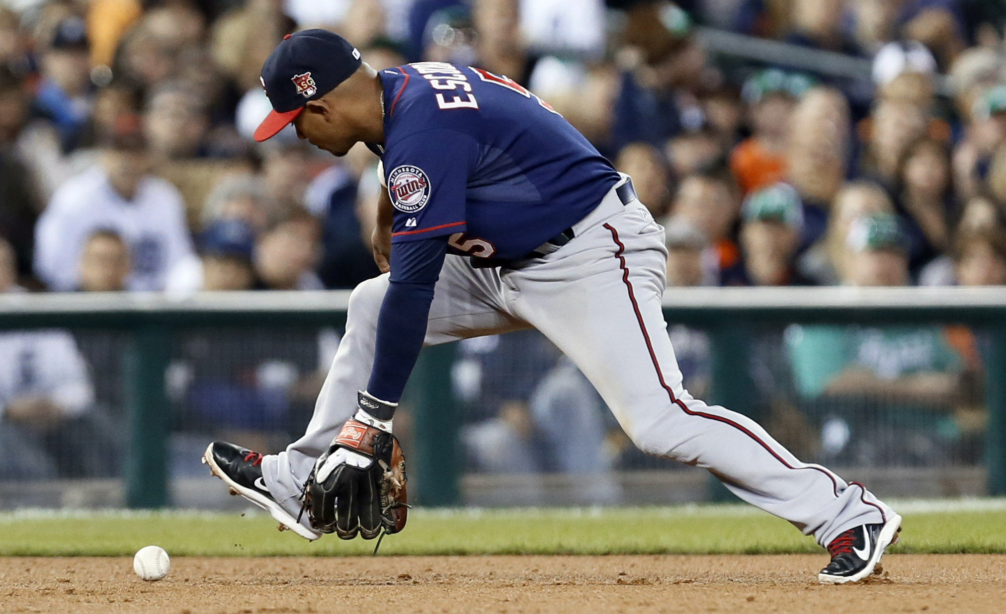 Twins fall to division-leading Tigers 4-2