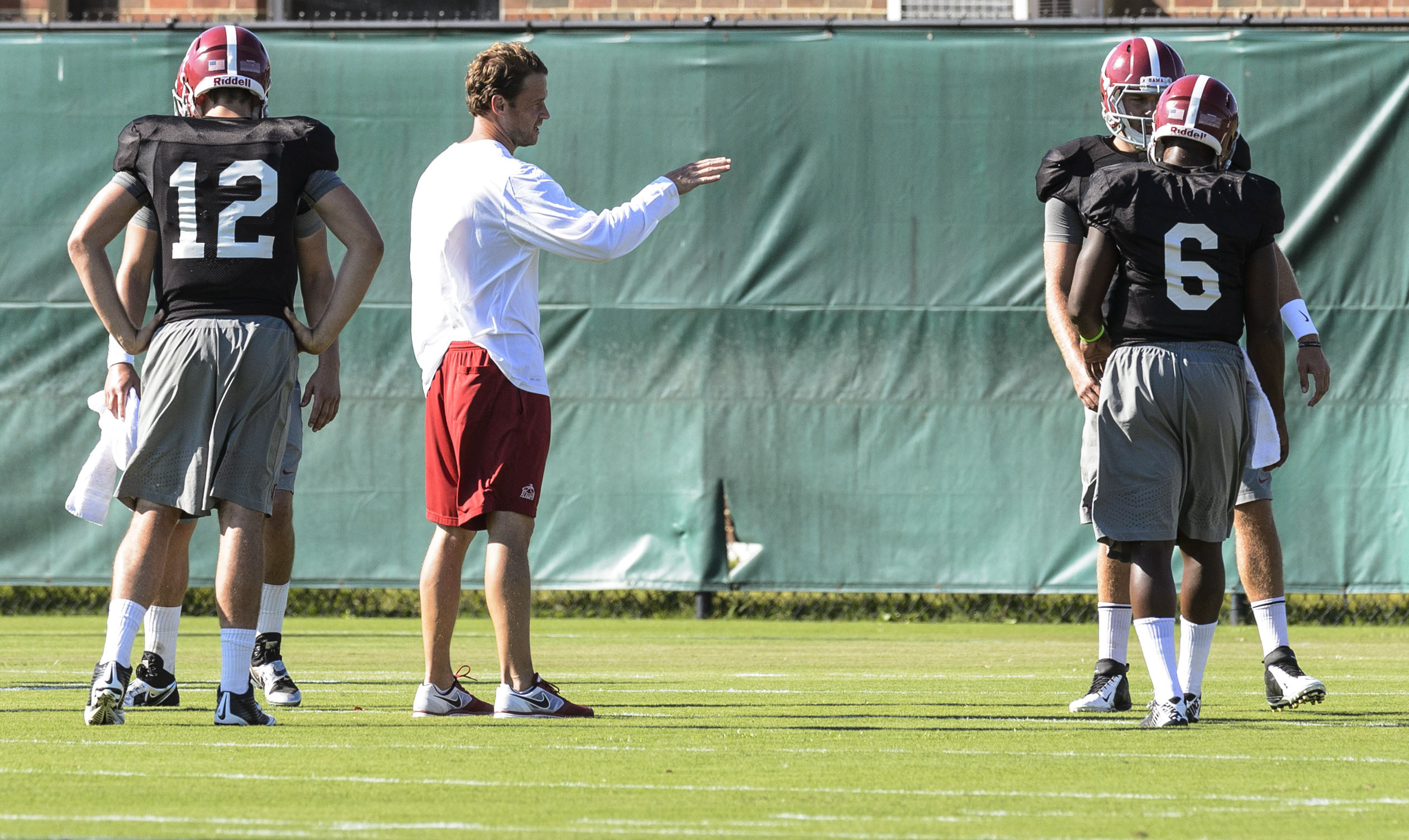Kiffin brings some flash to old-school Alabama