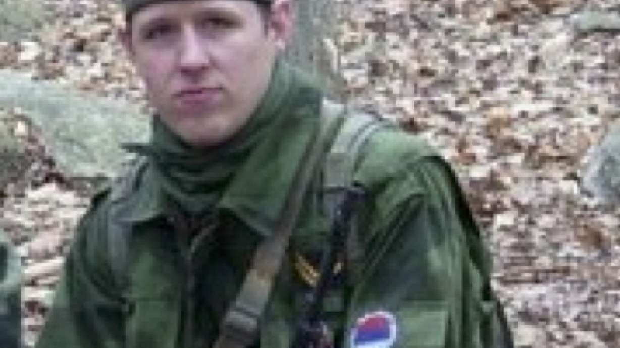 Ambush suspect manhunt focused on abandoned hotel