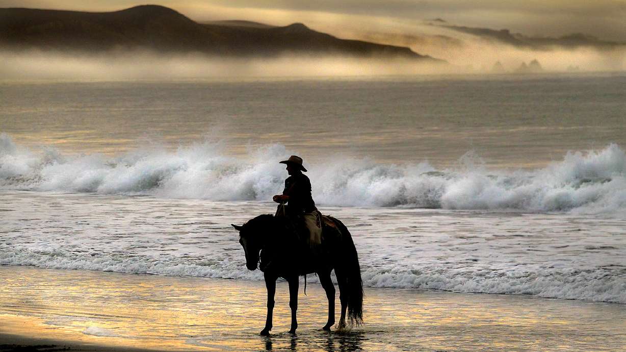 Group begins coast-to-coast horseback ride in protest of BLM