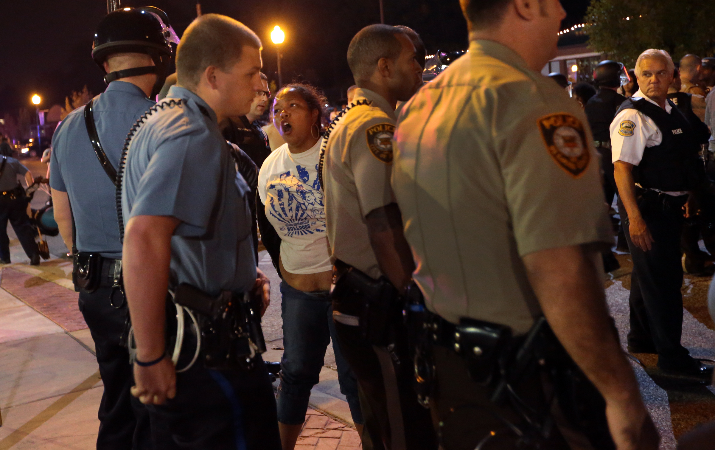 Ferguson unrest persists despite chief's gesture