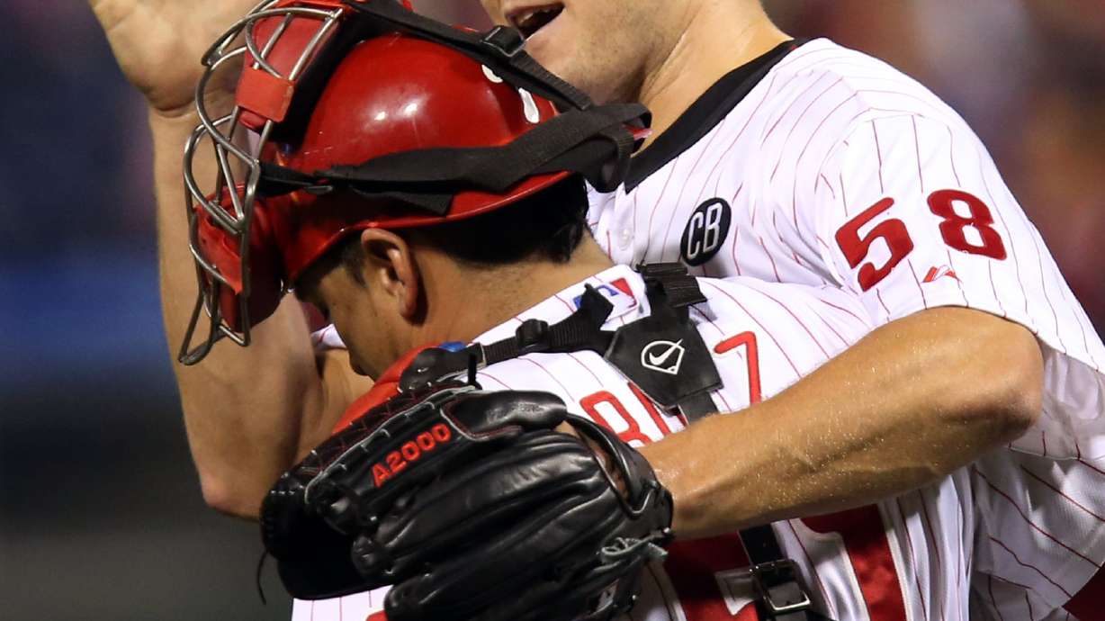 Papelbon pitches 9th, saves Phillies' win