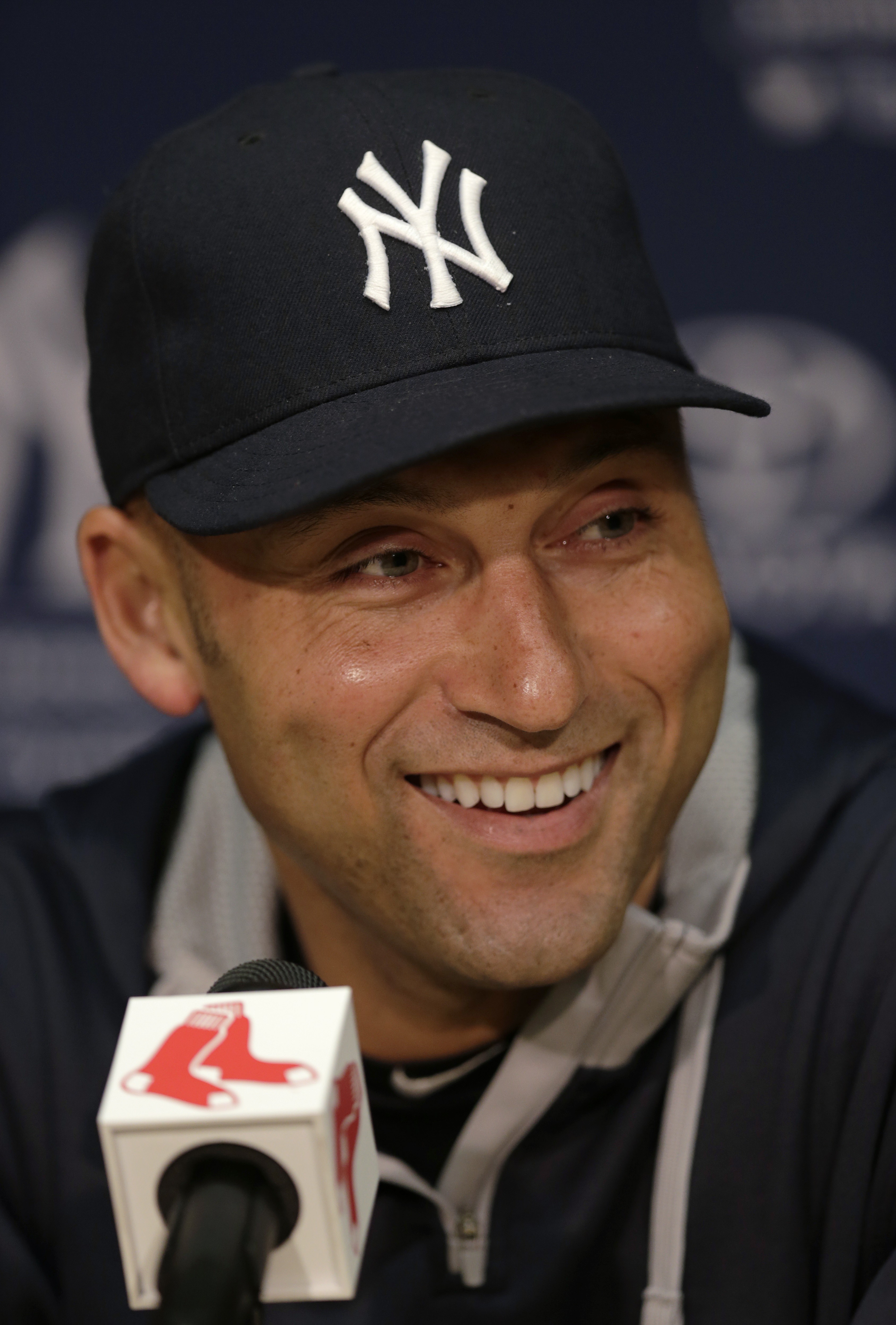 Jeter sits, Yankees youngsters top Red Sox 3-2