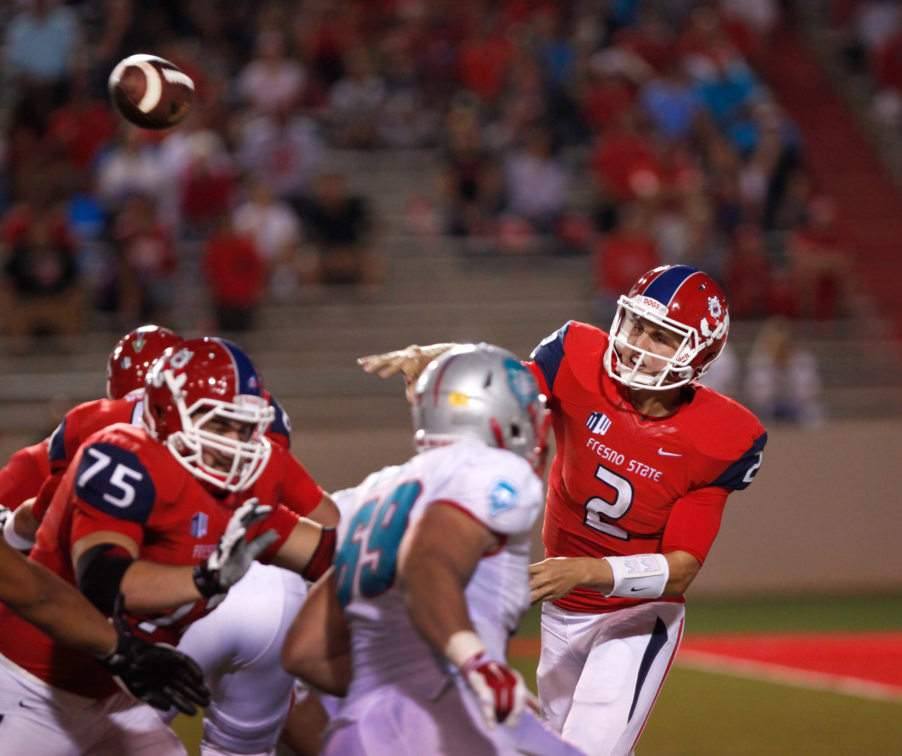 Burrell leads Fresno State past New Mexico, 35-24