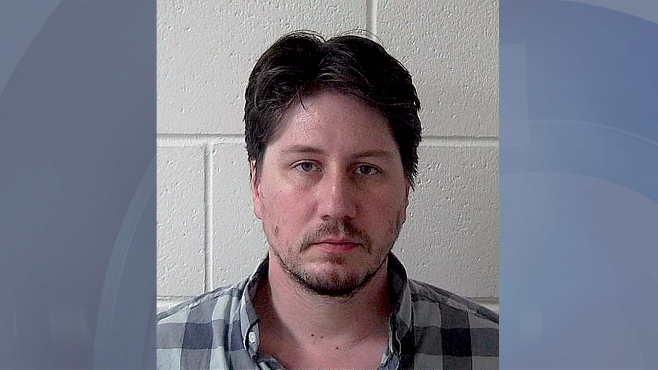 Vernal man charged with sex abuse after allegedly giving liquor to 3 girls