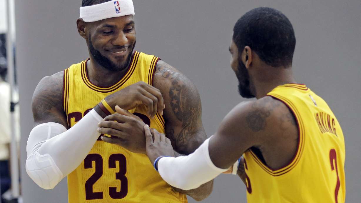 Cavaliers coach David Blatt gets right to business