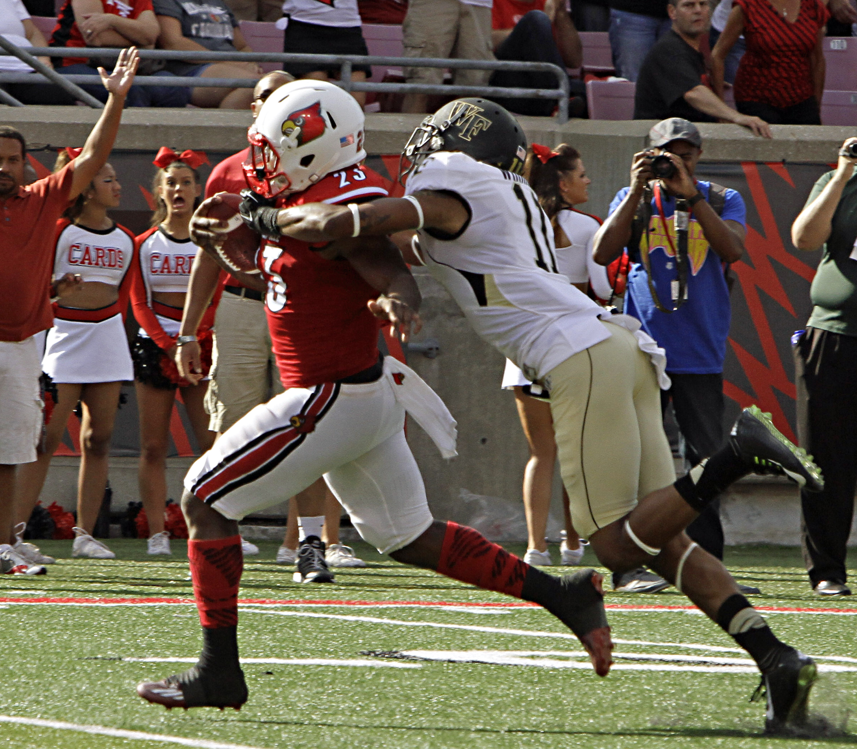 Radcliff, Louisville beat Wake Forest 20-10