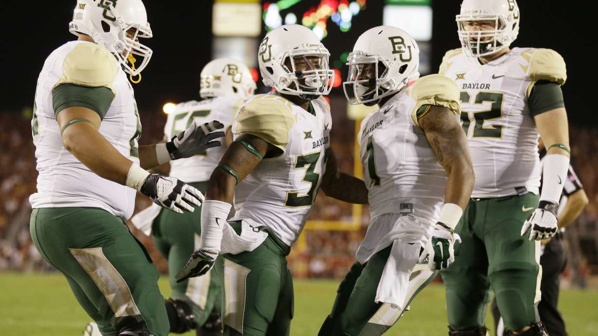 No. 7 Baylor cruises past Iowa State 49-28