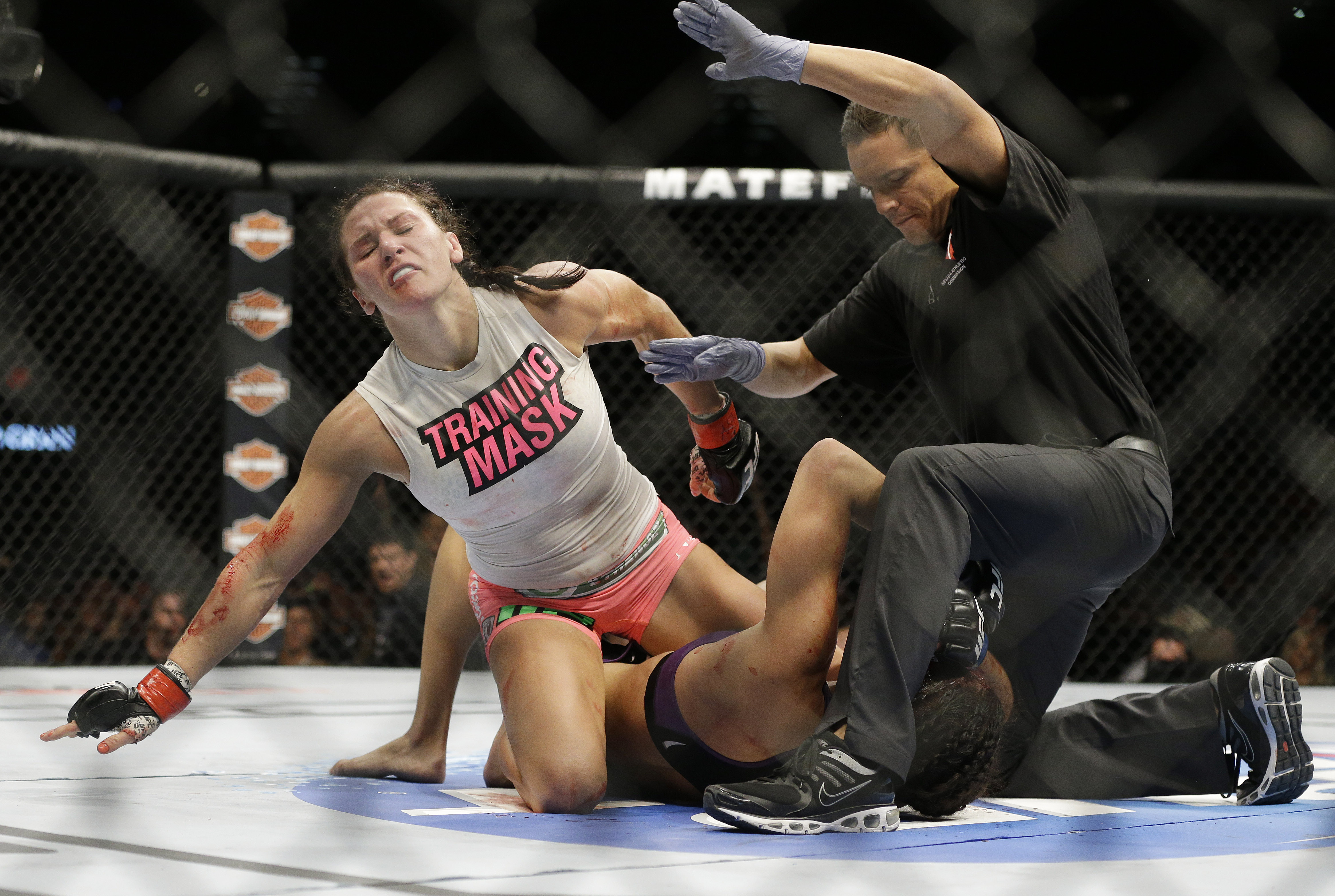 Johnson retains flyweight title at UFC 178