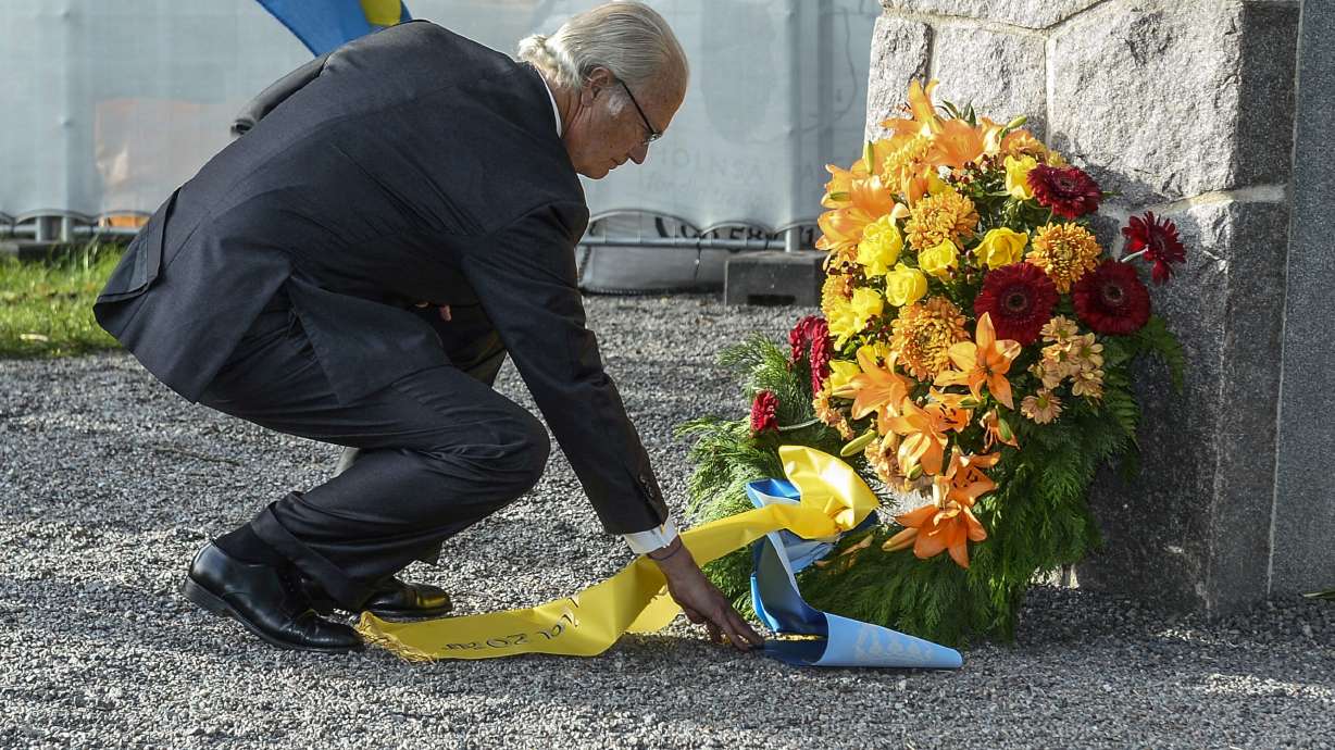 Estonia, Sweden honor 1994 ferry disaster victims