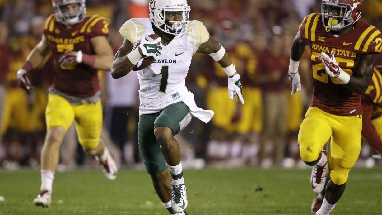 Baylor quietly dominates Iowa State 49-28