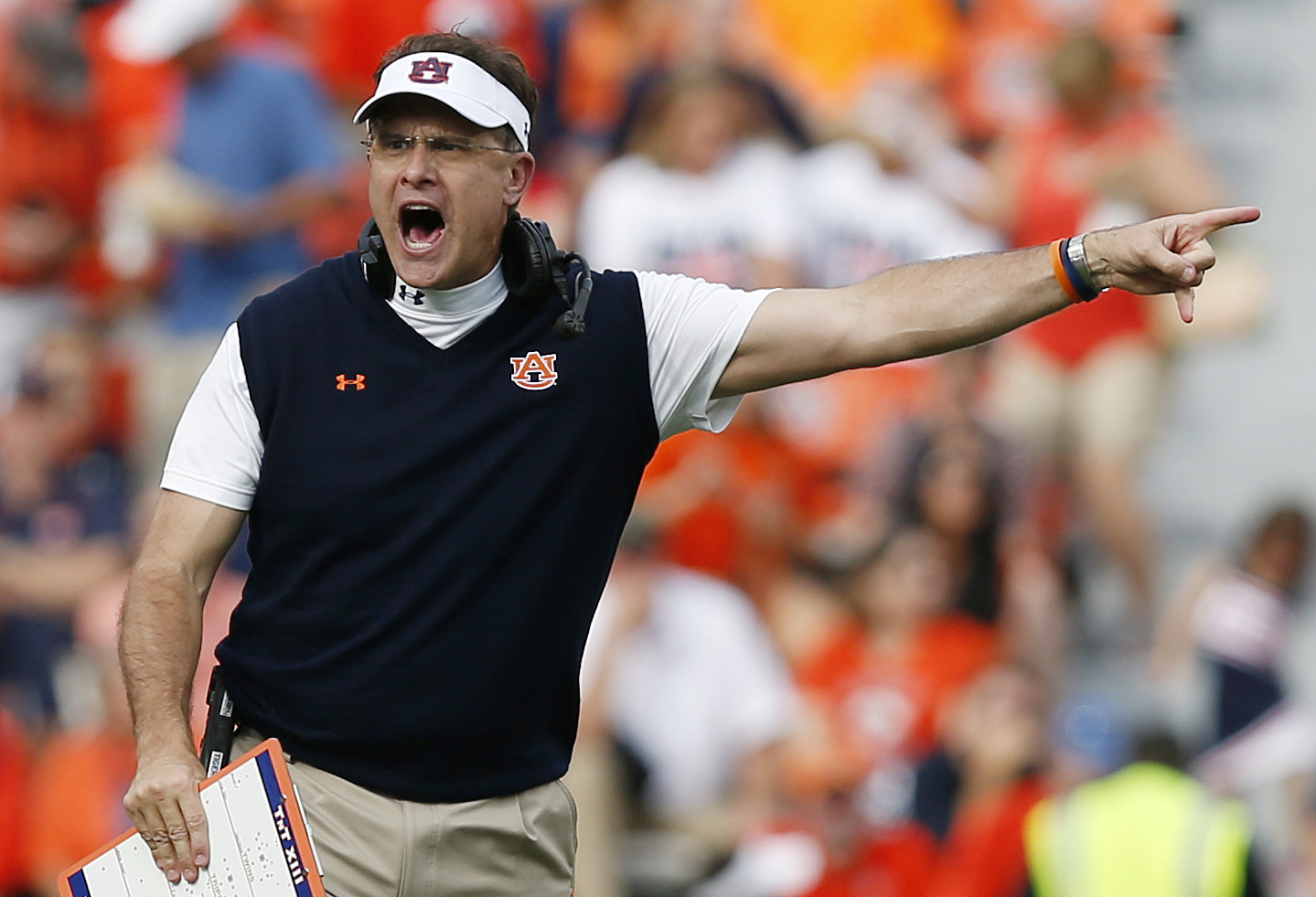 Auburn opens brutal 6-game stretch vs No. 15 LSU