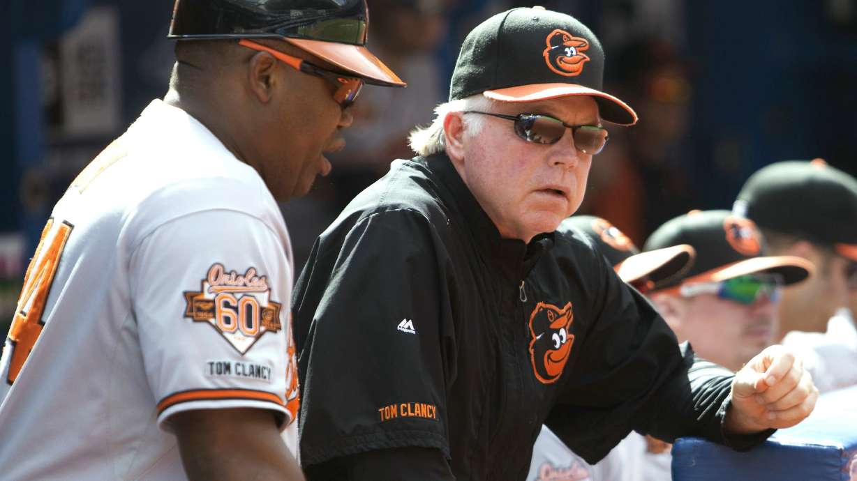 Schoop homers, Orioles beat Blue Jays 1-0