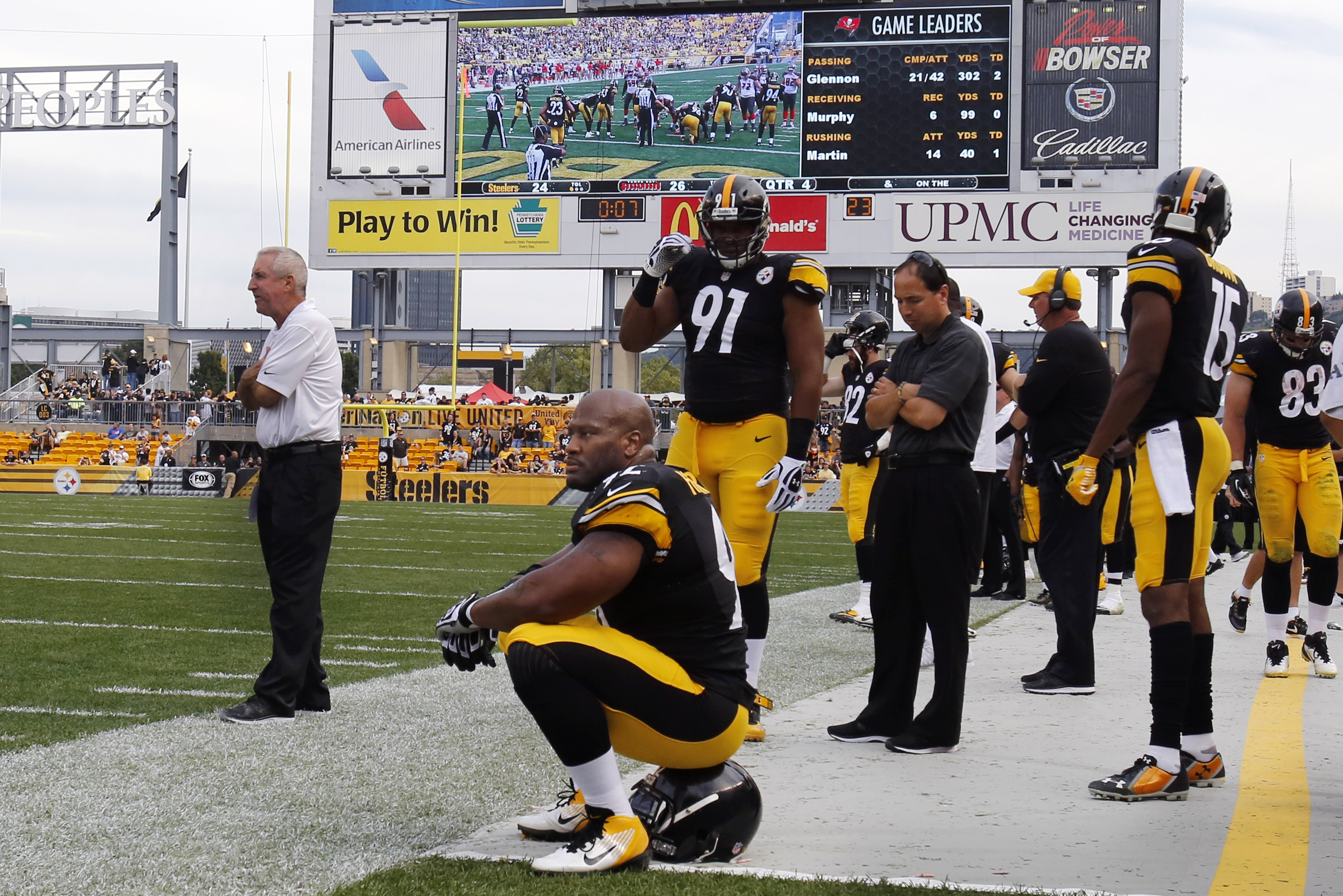 Miscues cost Steelers in 27-24 loss to Buccaneers