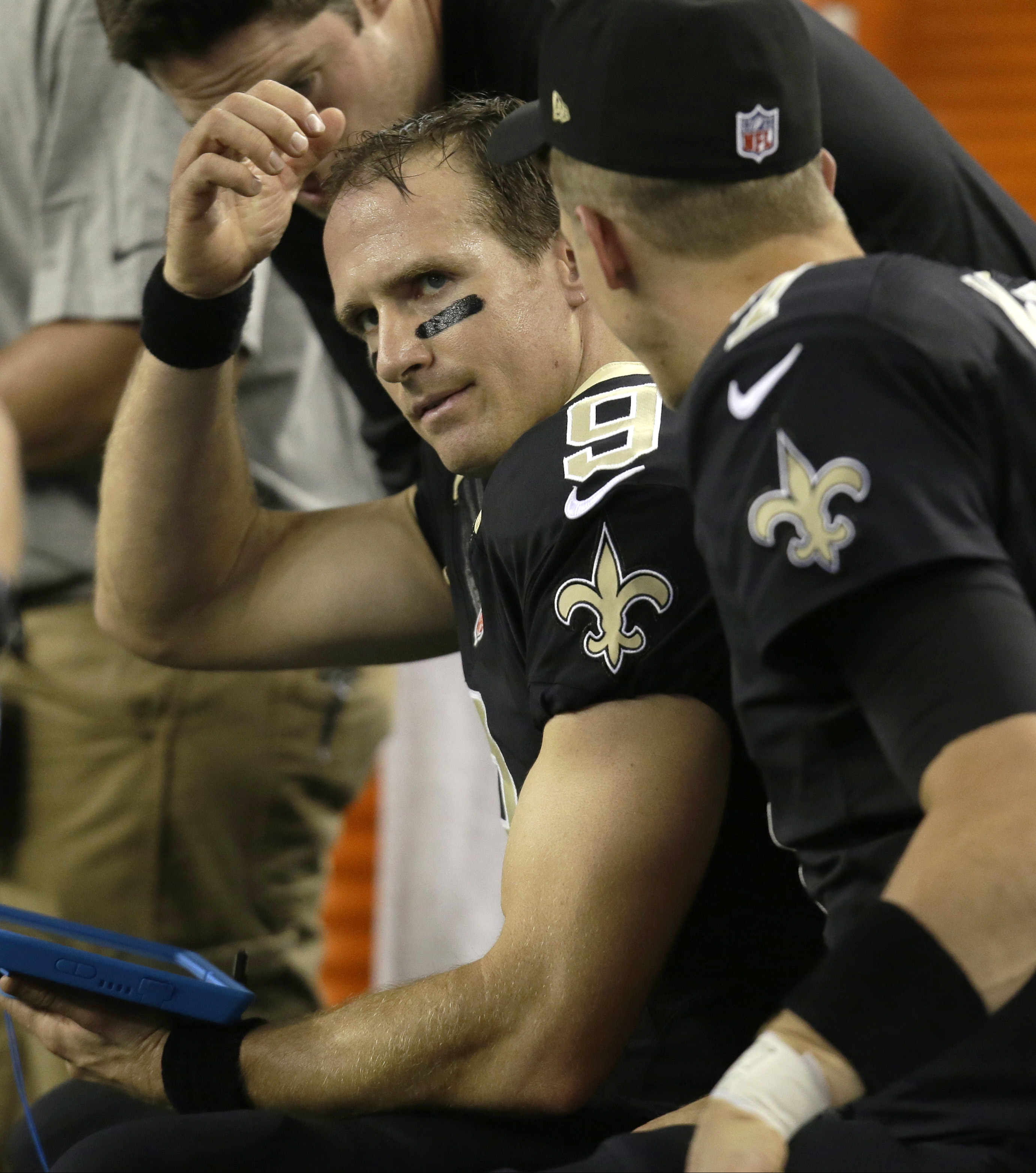 Brees, Saints slipping with 38-17 loss at Cowboys