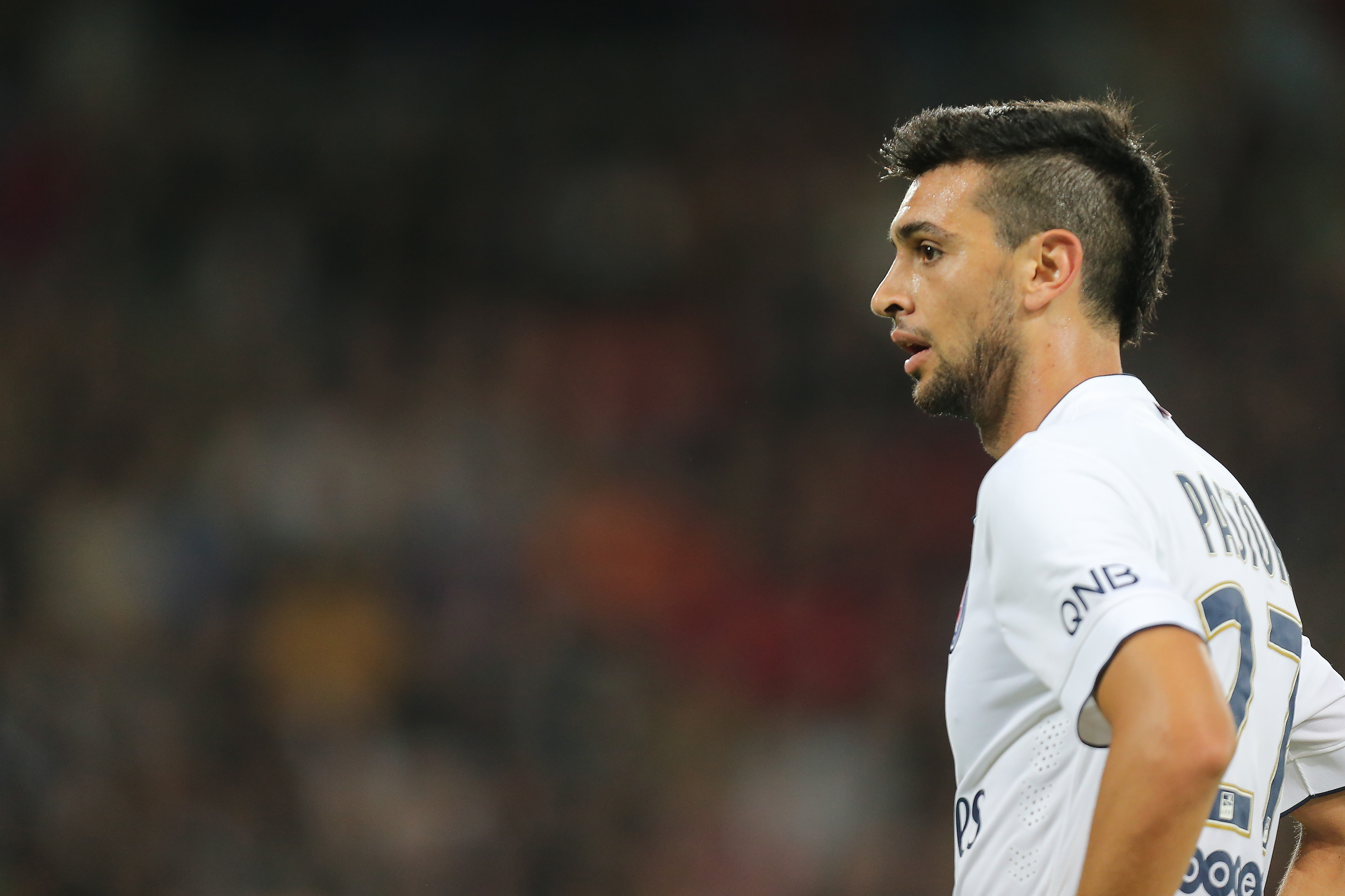 PSG hosts Barcelona, Ajax goes to APOEL