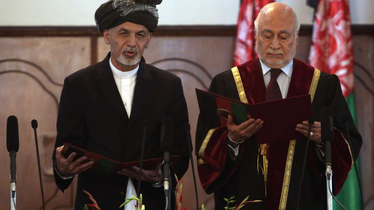 Afghanistan swears in Ghani Ahmadzai as president
