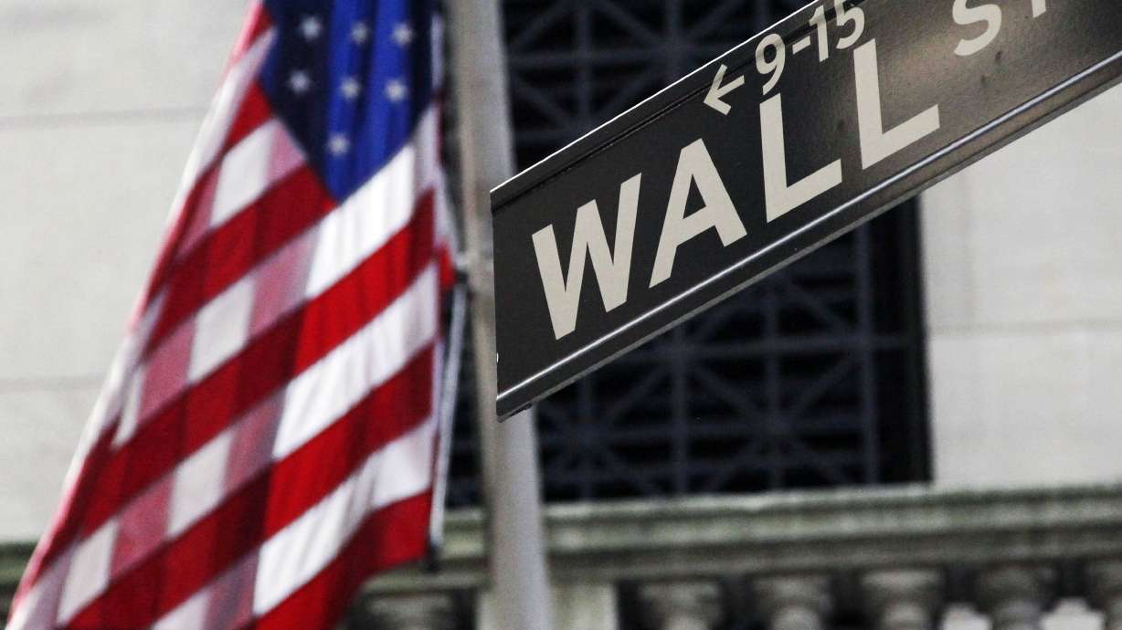 US stocks open lower, following drops overseas