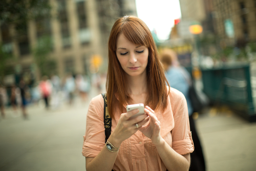 El miedo a no tener su teléfono celular consigo se convierte en una enfermedad que crece