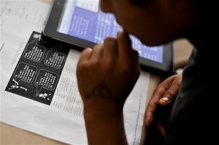 Menores que llegan solos a EEUU entran en escuelas