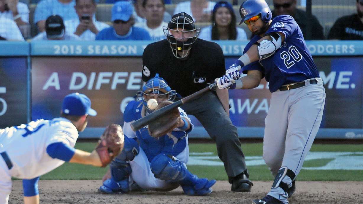 AP source: 7 umpires rotate at World Series