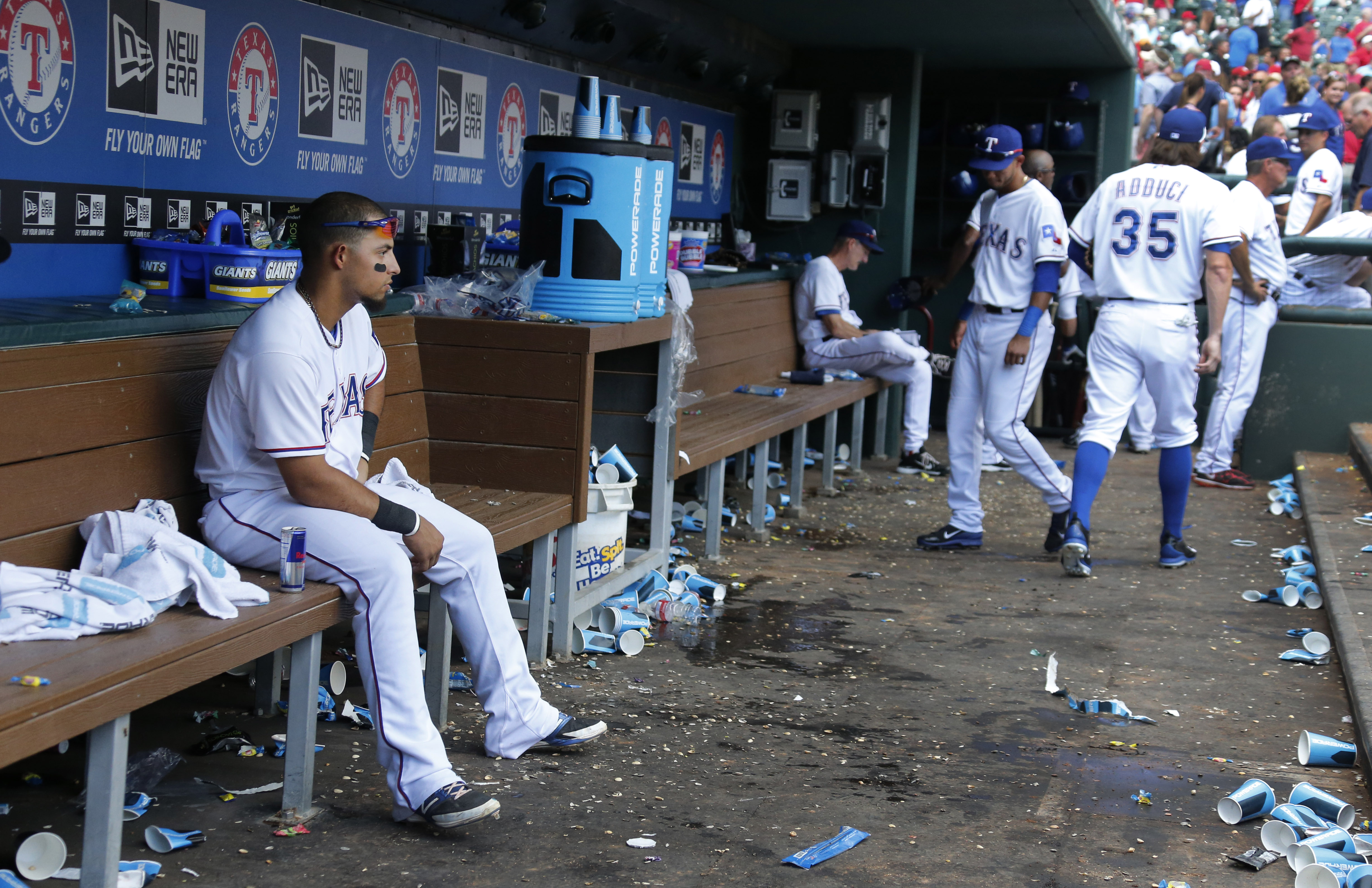 Rangers 1st offseason priority is hiring manager