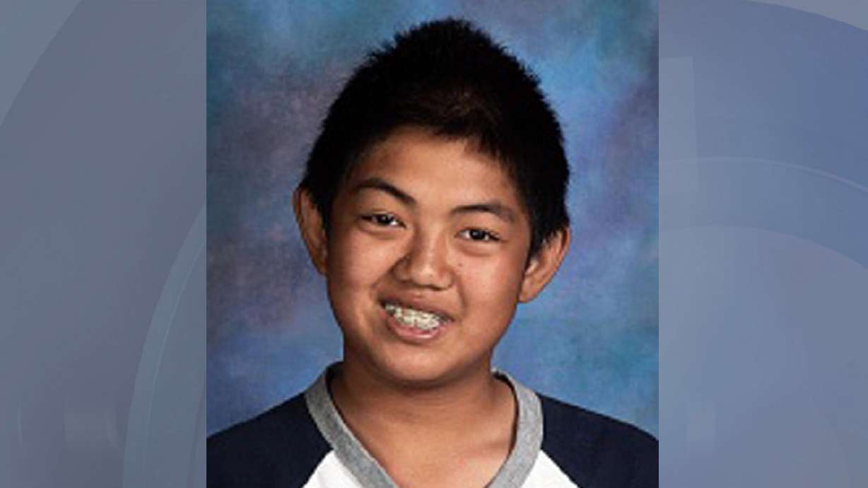 Family of teen who killed himself reaches agreement with school