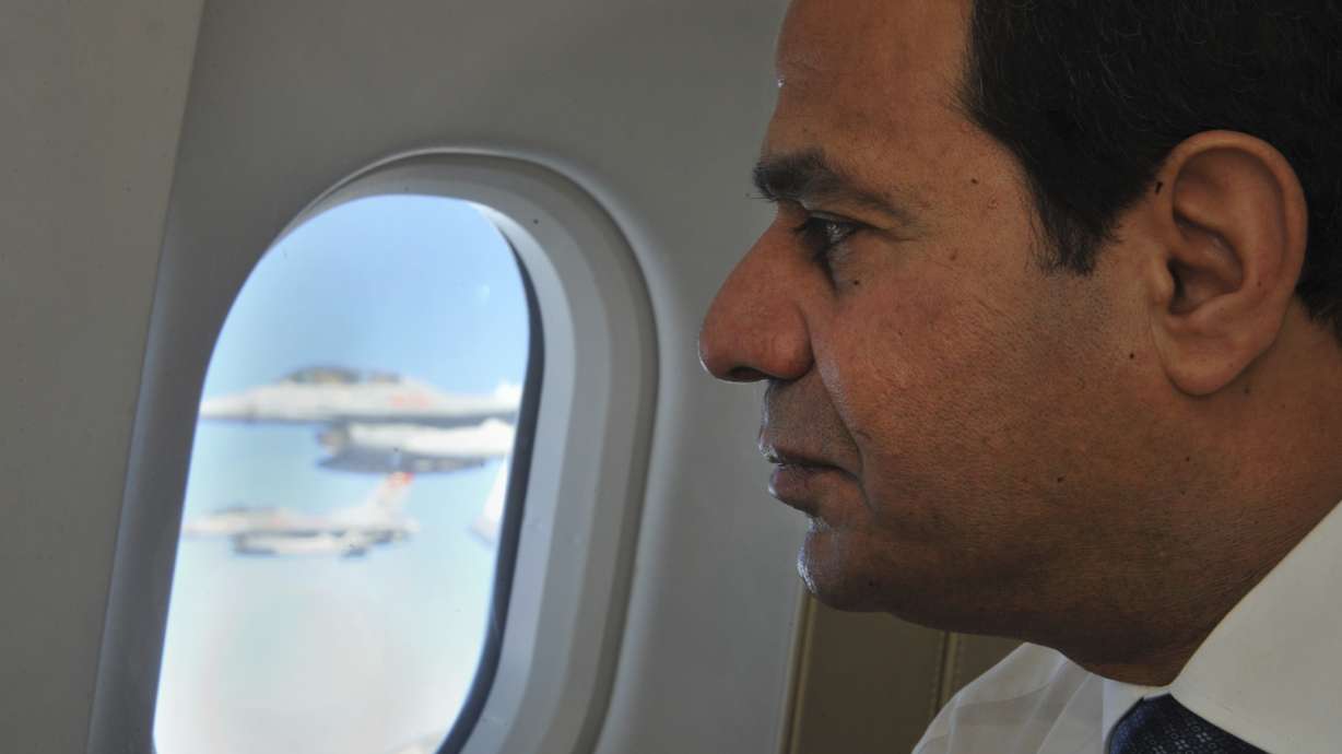 Egypt president gives army control of arms imports