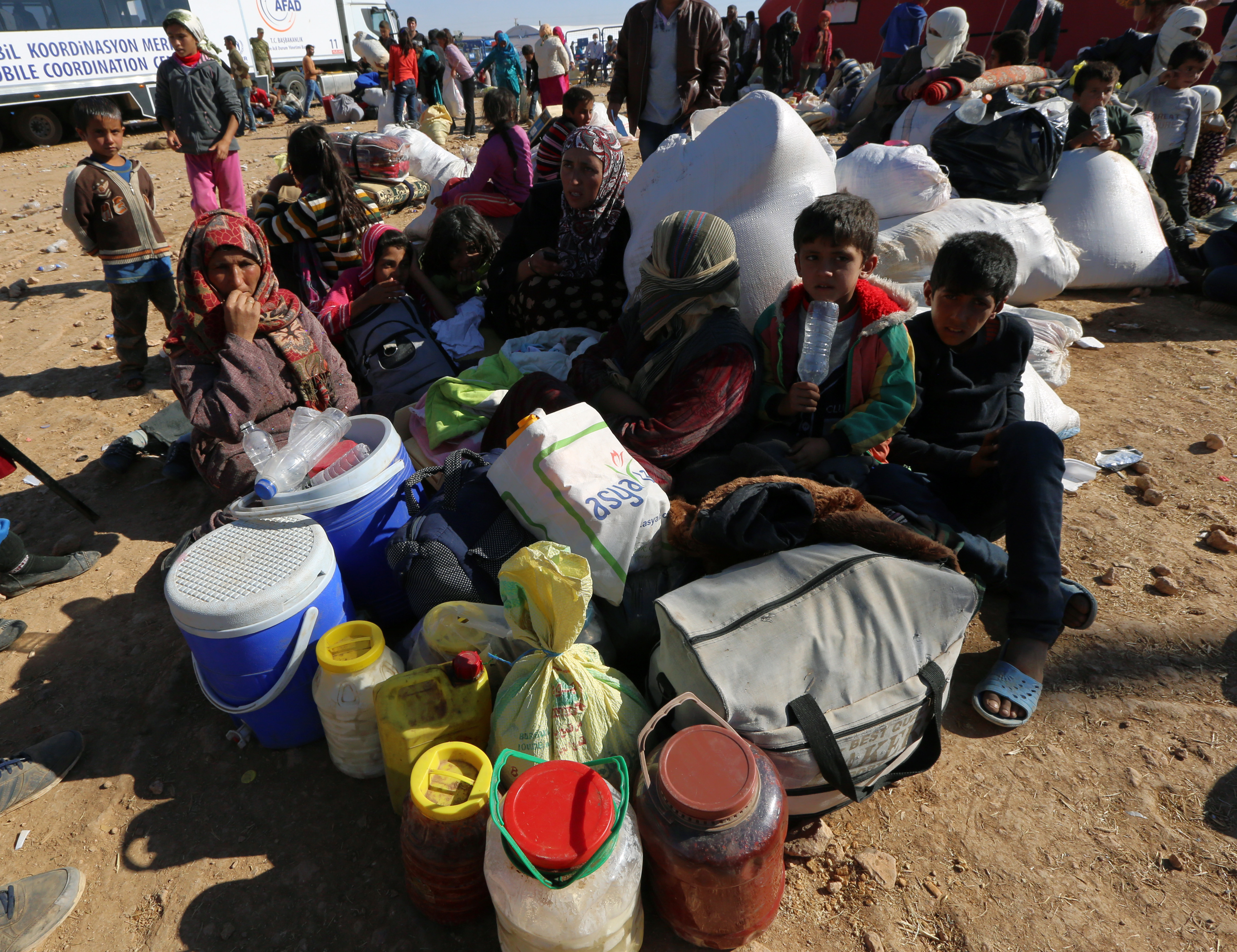 Turkey mulls permit for incursions in Syria, Iraq