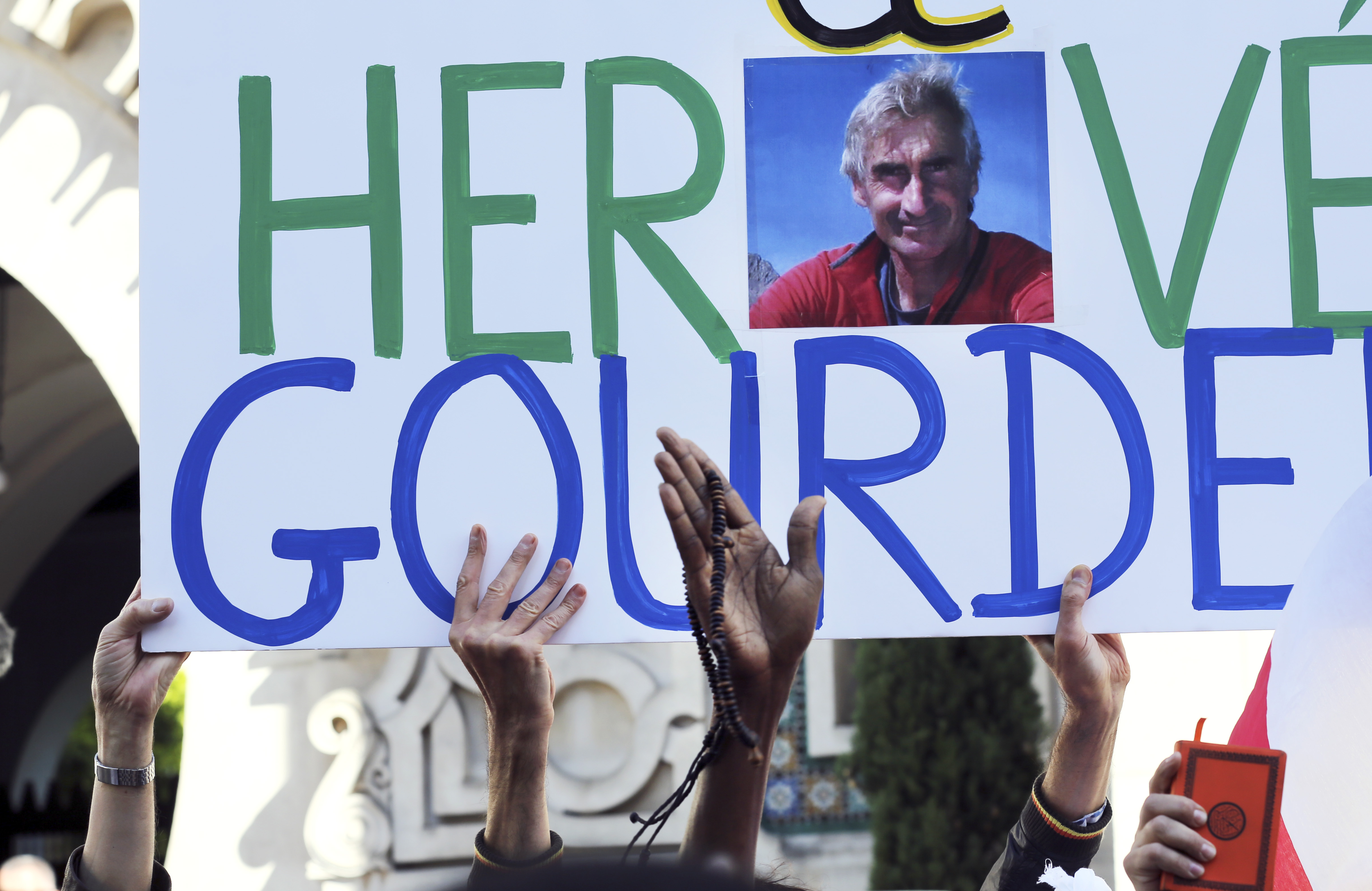 Algeria identifies some kidnappers of French hiker