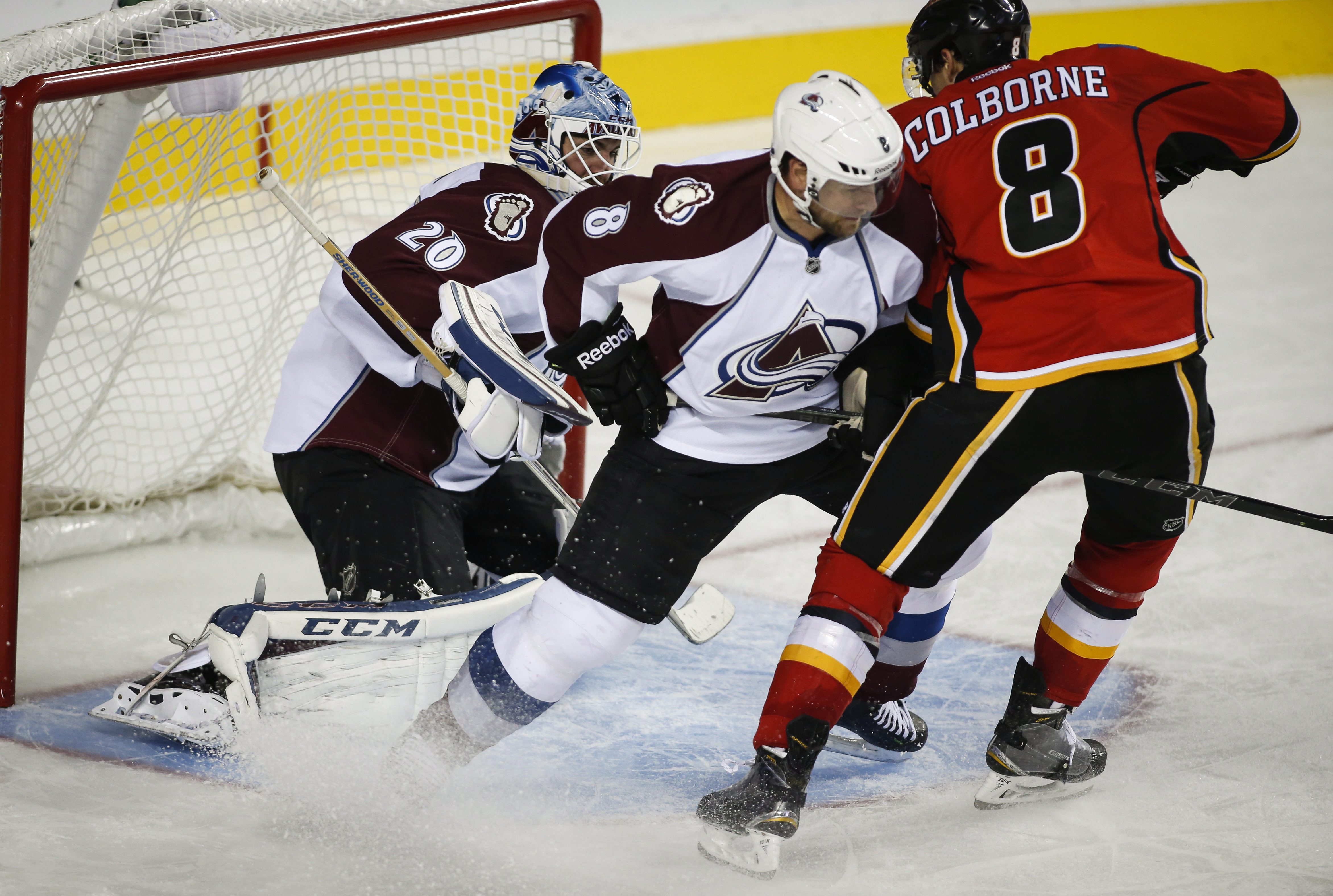 Hiller, Flames beat Avalanche 2-0