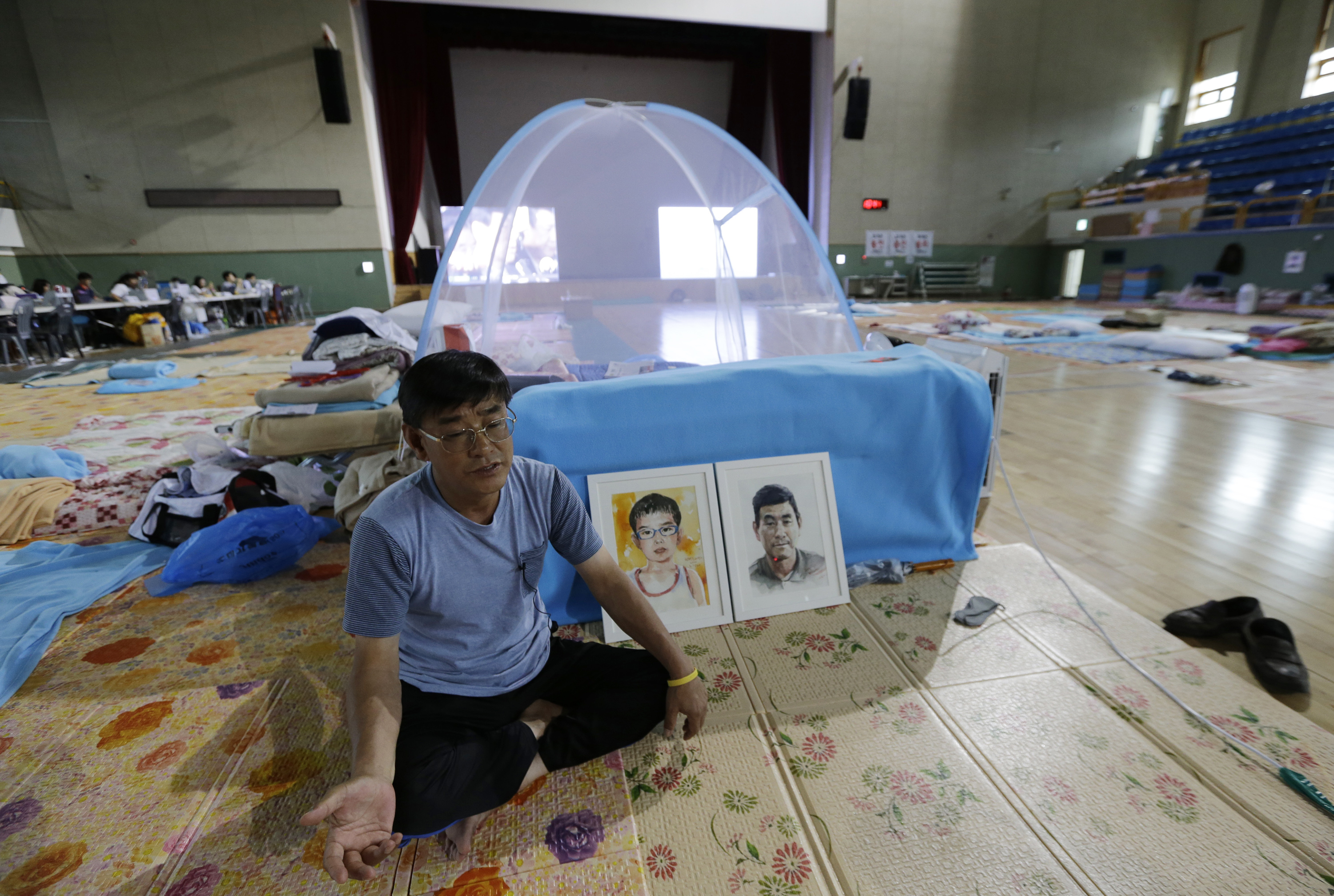 Agonizing wait for last victims of S. Korean ferry