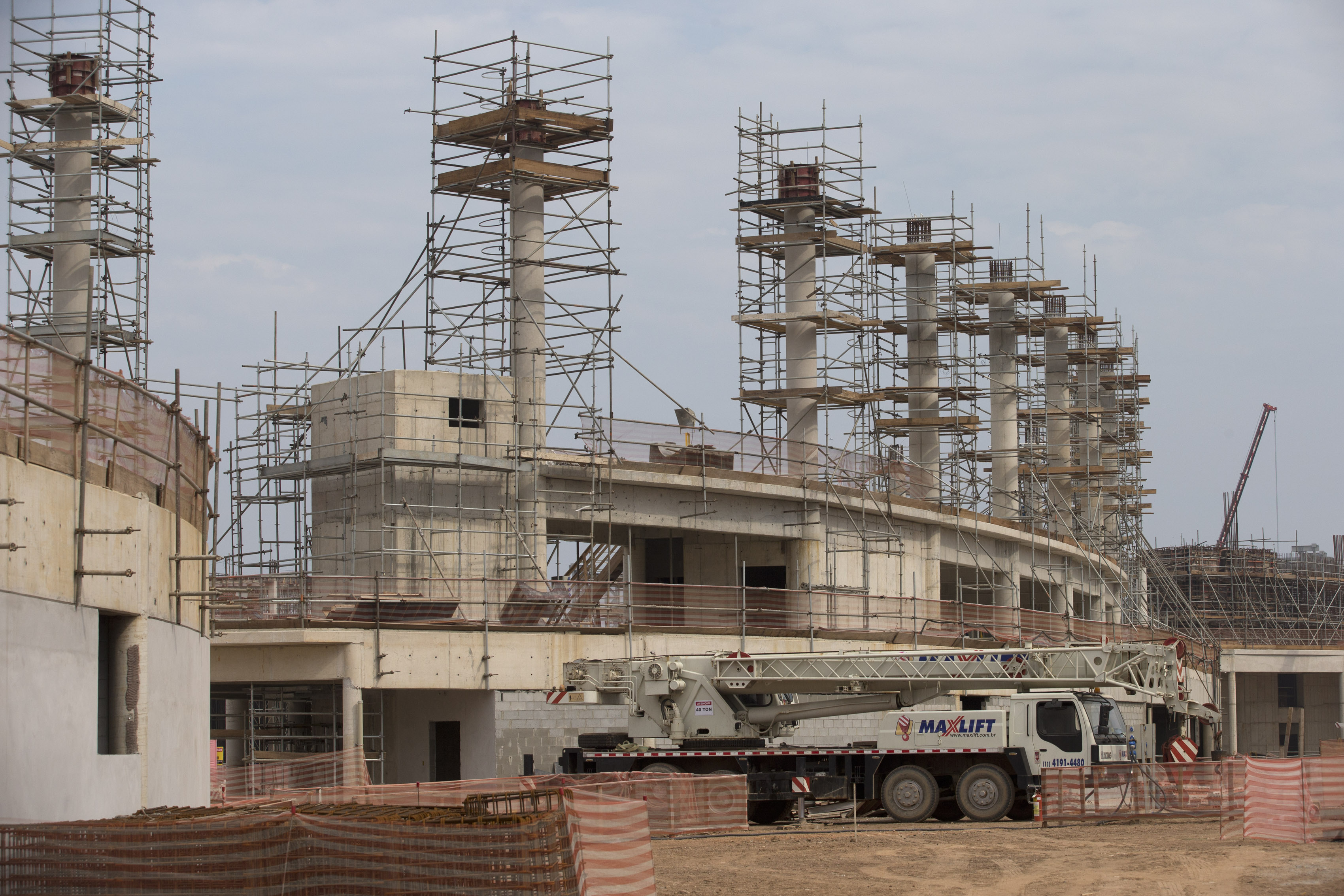 IOC on Rio: 'Lot of progress' but schedule 'tight'