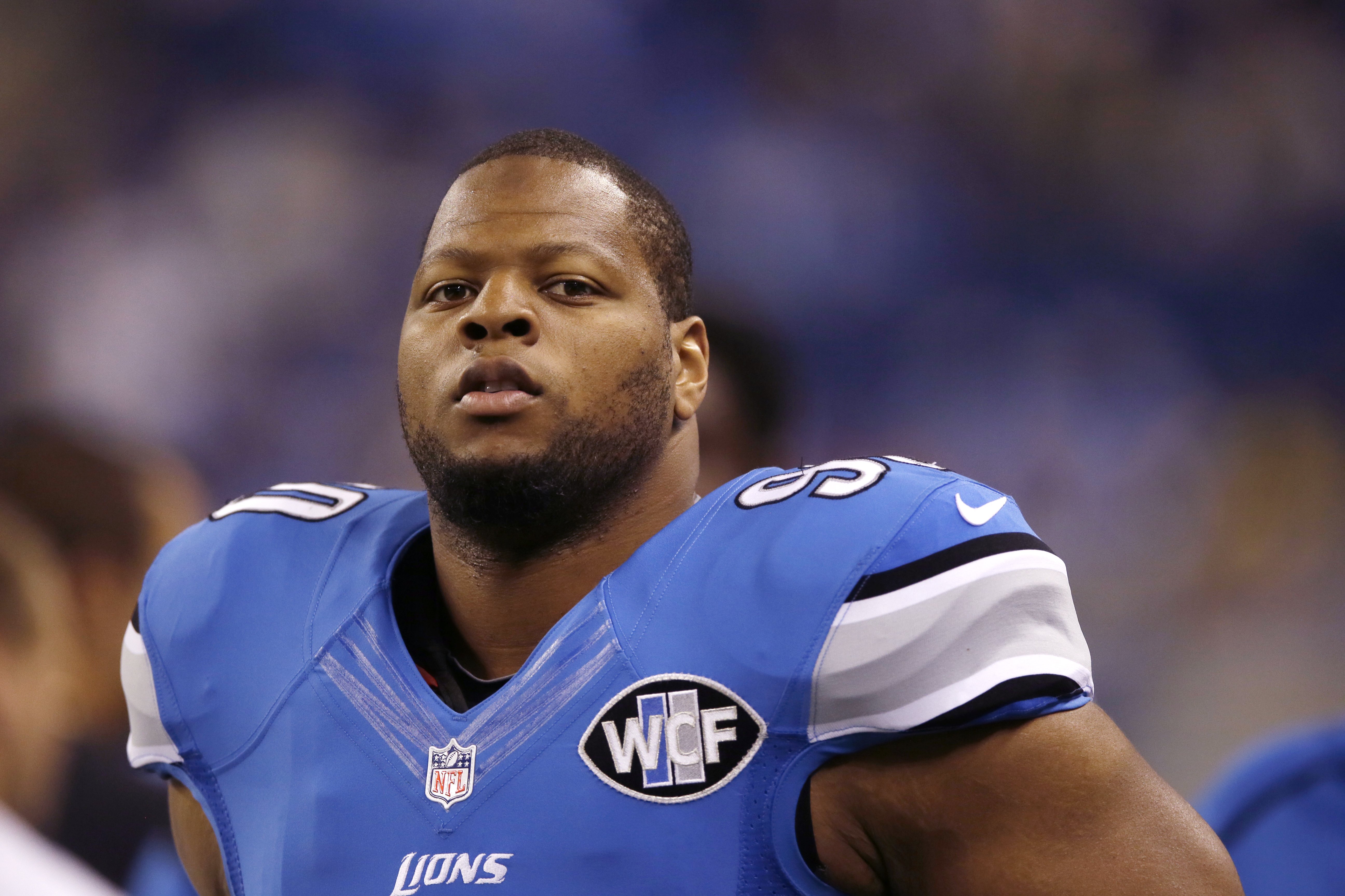 Lions DL star Suh still mum on future