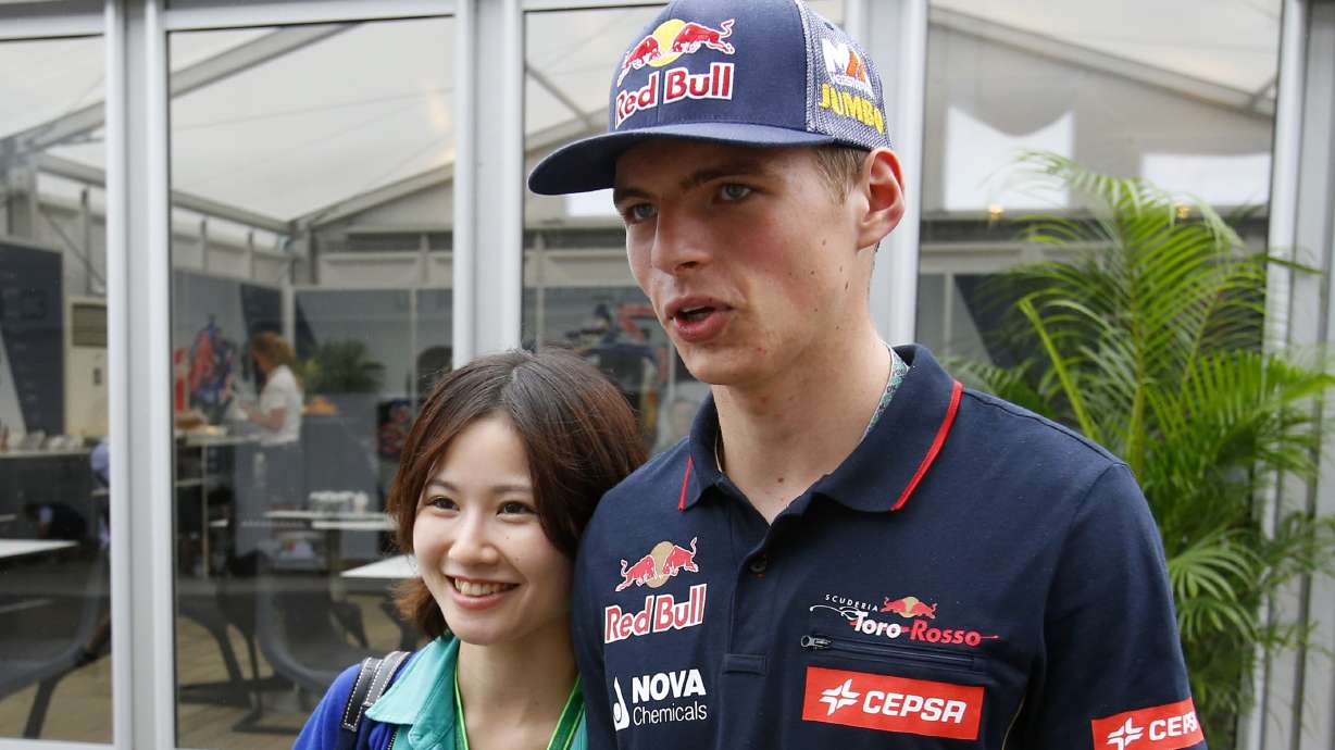 Dutch teen Verstappen set to become youngest in F1