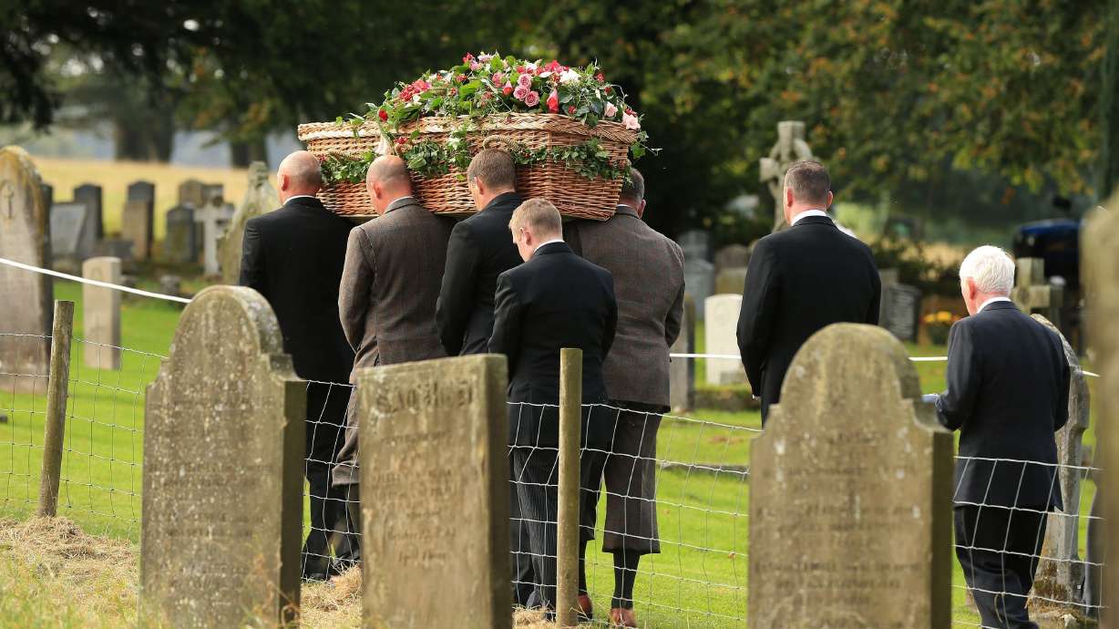 Royalty, Elvis at Duchess of Devonshire funeral
