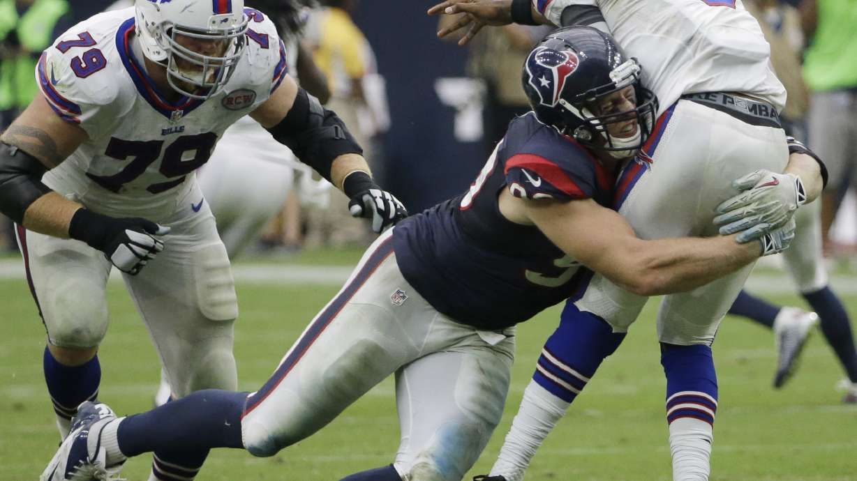 Bills' Manuel refuses take benching sitting down