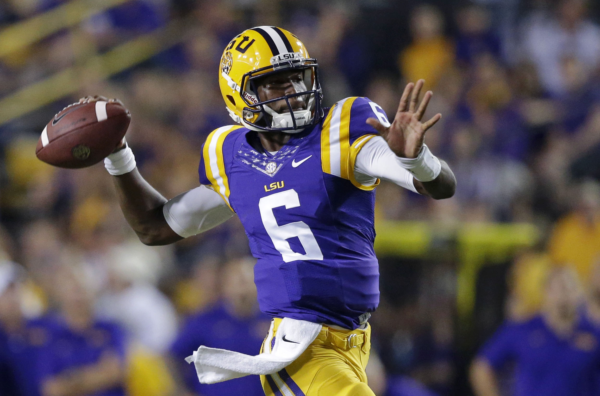 Harris, No. 15 LSU set to take on No. 5 Auburn