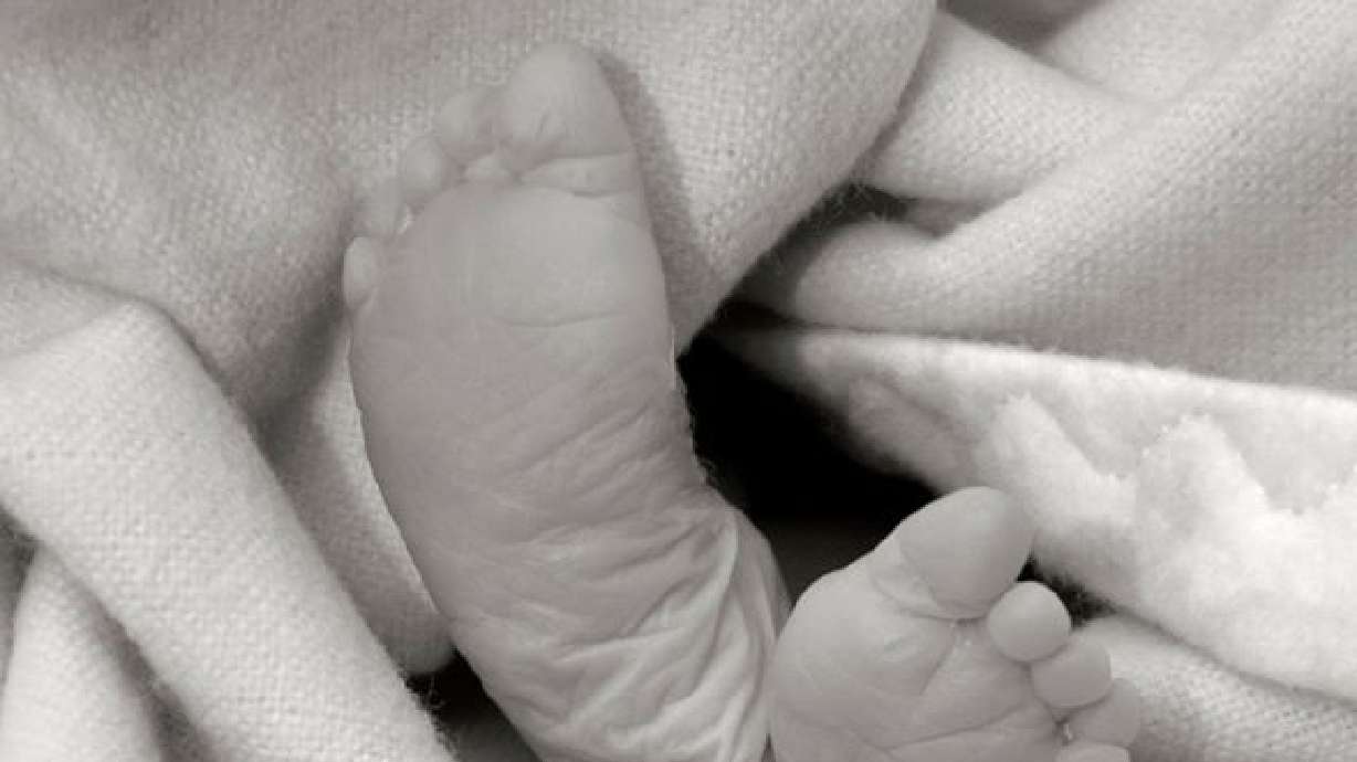 Group seeks volunteer photographers for infant bereavement photos