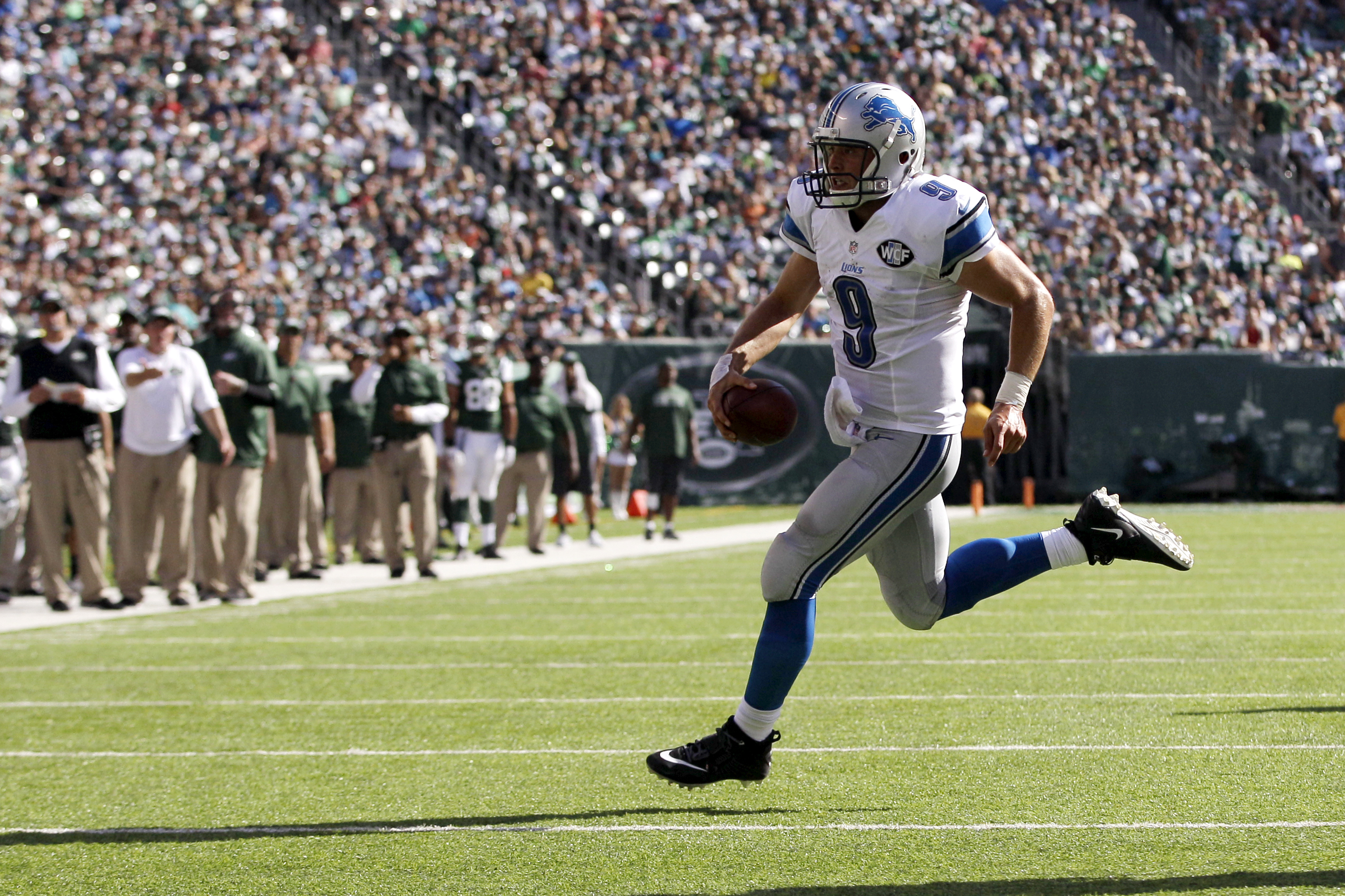 Bills going with new quarterback against Lions