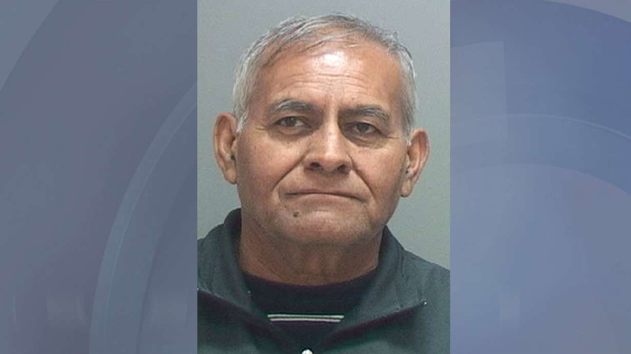 Pastor accused of sexually exploiting teen in congregation